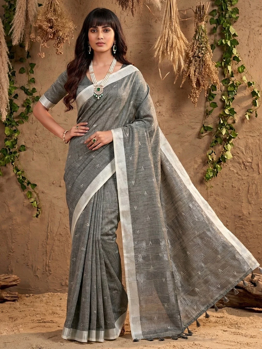 Grey Linen Saree with Silver Border Lightweight Festive Ethnic Wear - Image 4