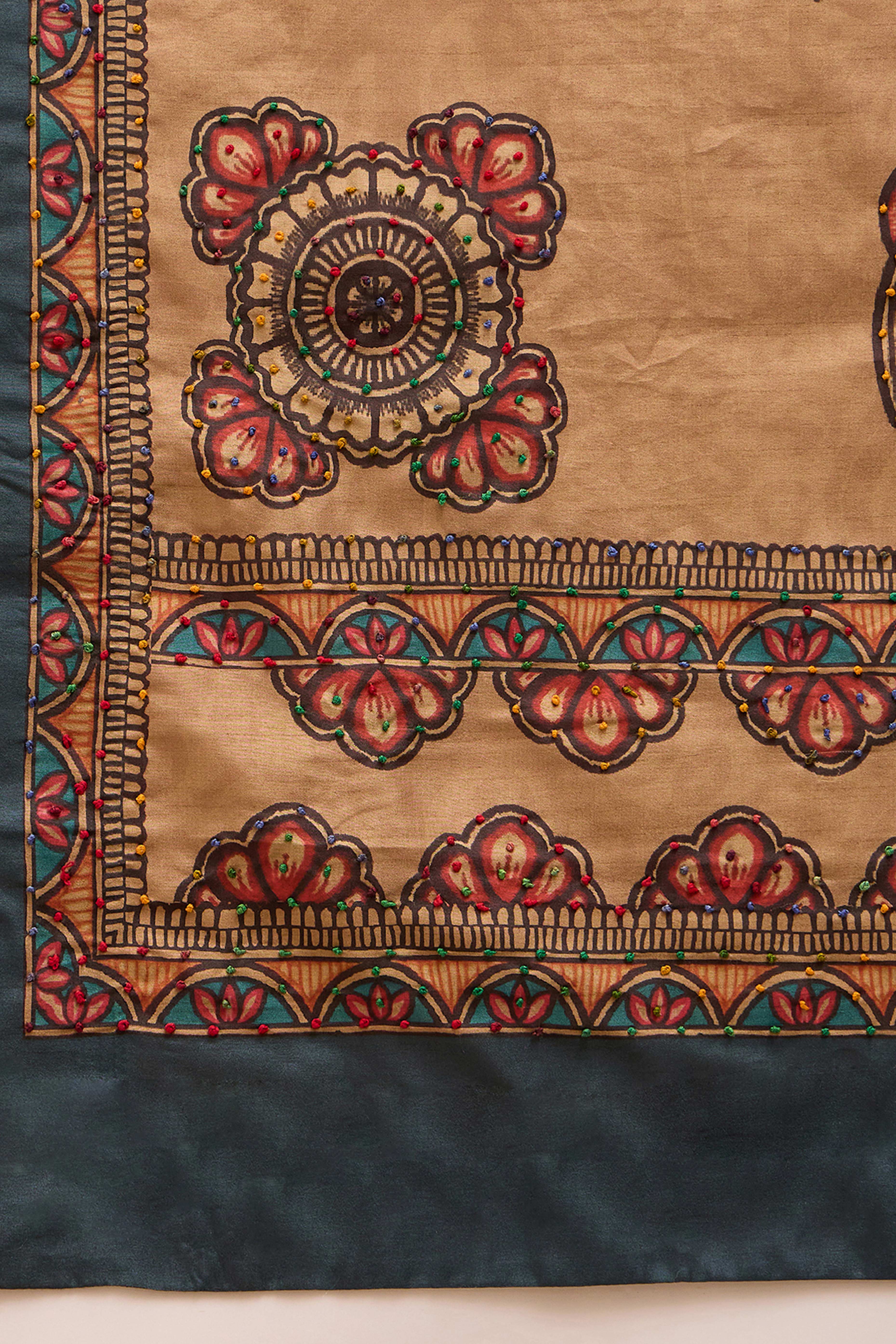 Grey Printed Kalamkari Cotton Silk Saree Exquisite Knot Work Detailing Ethnic Charm - Image 9