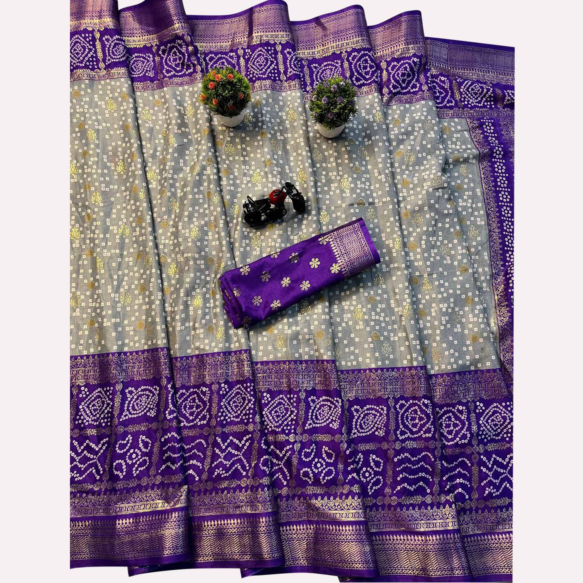 Grey & Purple Dola Silk Saree Featuring Traditional Bandhani Print & Woven Border - Image 5
