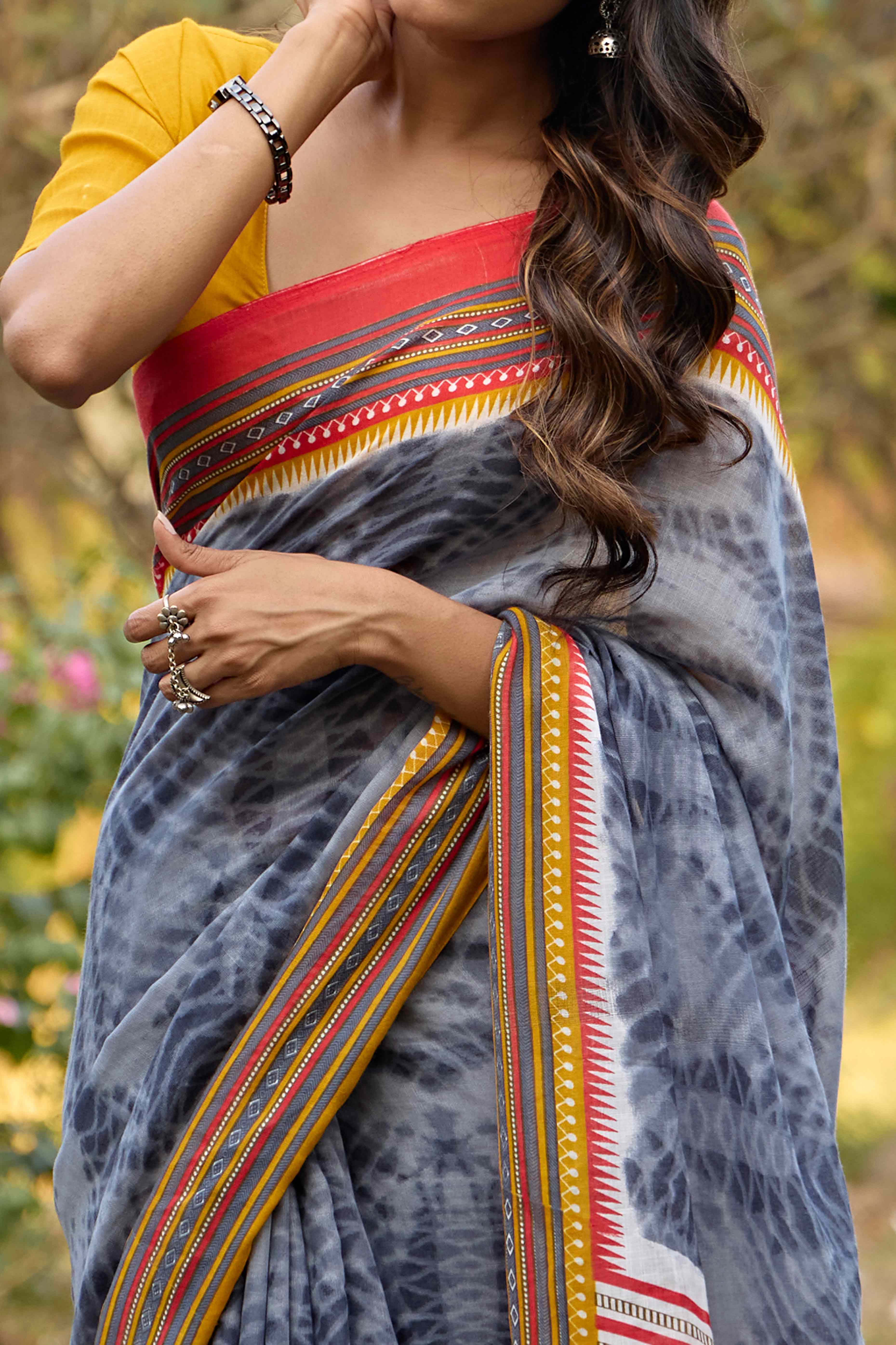 Grey Tie Dye Printed Linen Saree - Image 2