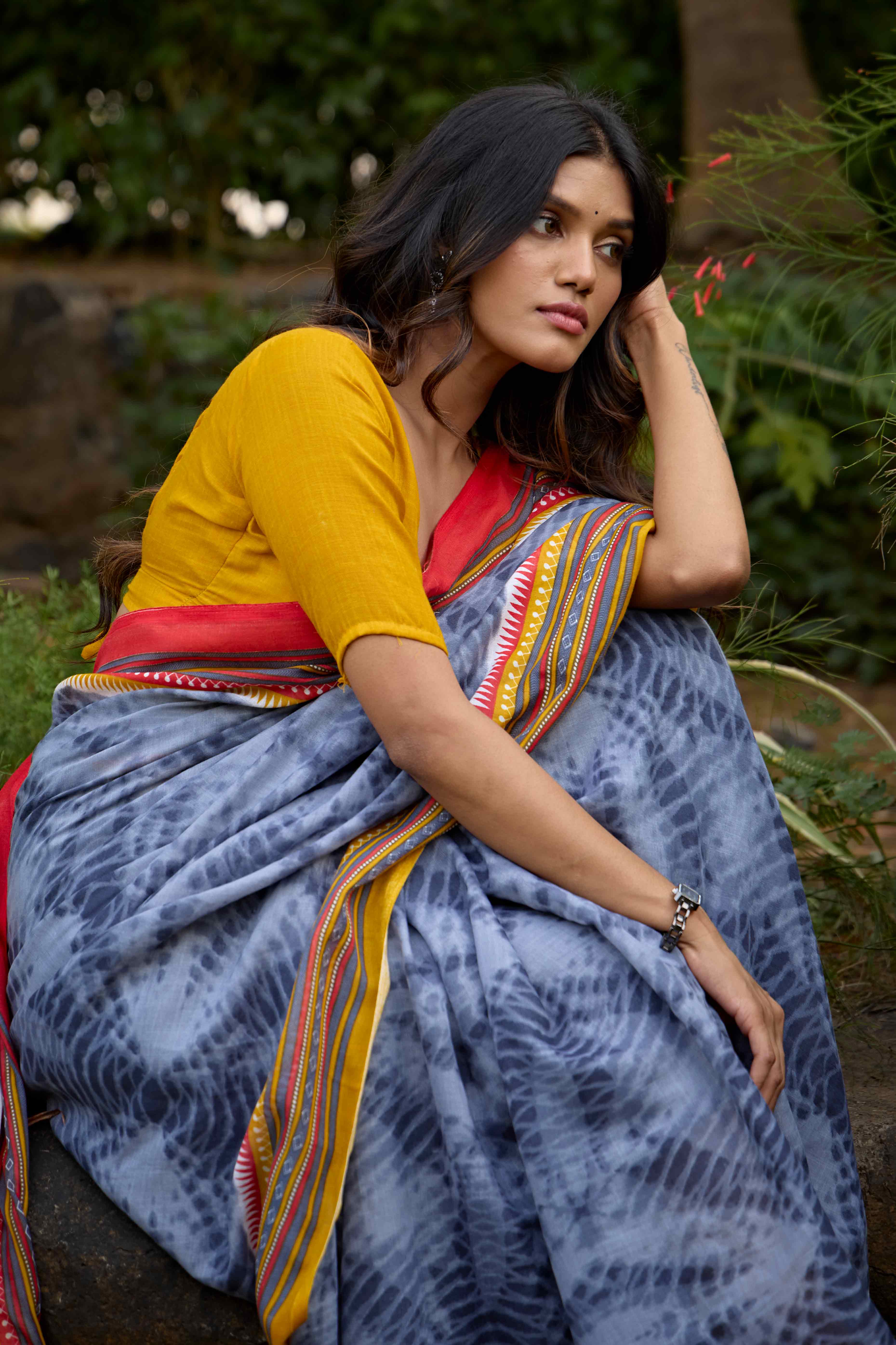 Grey Tie Dye Printed Linen Saree - Image 5