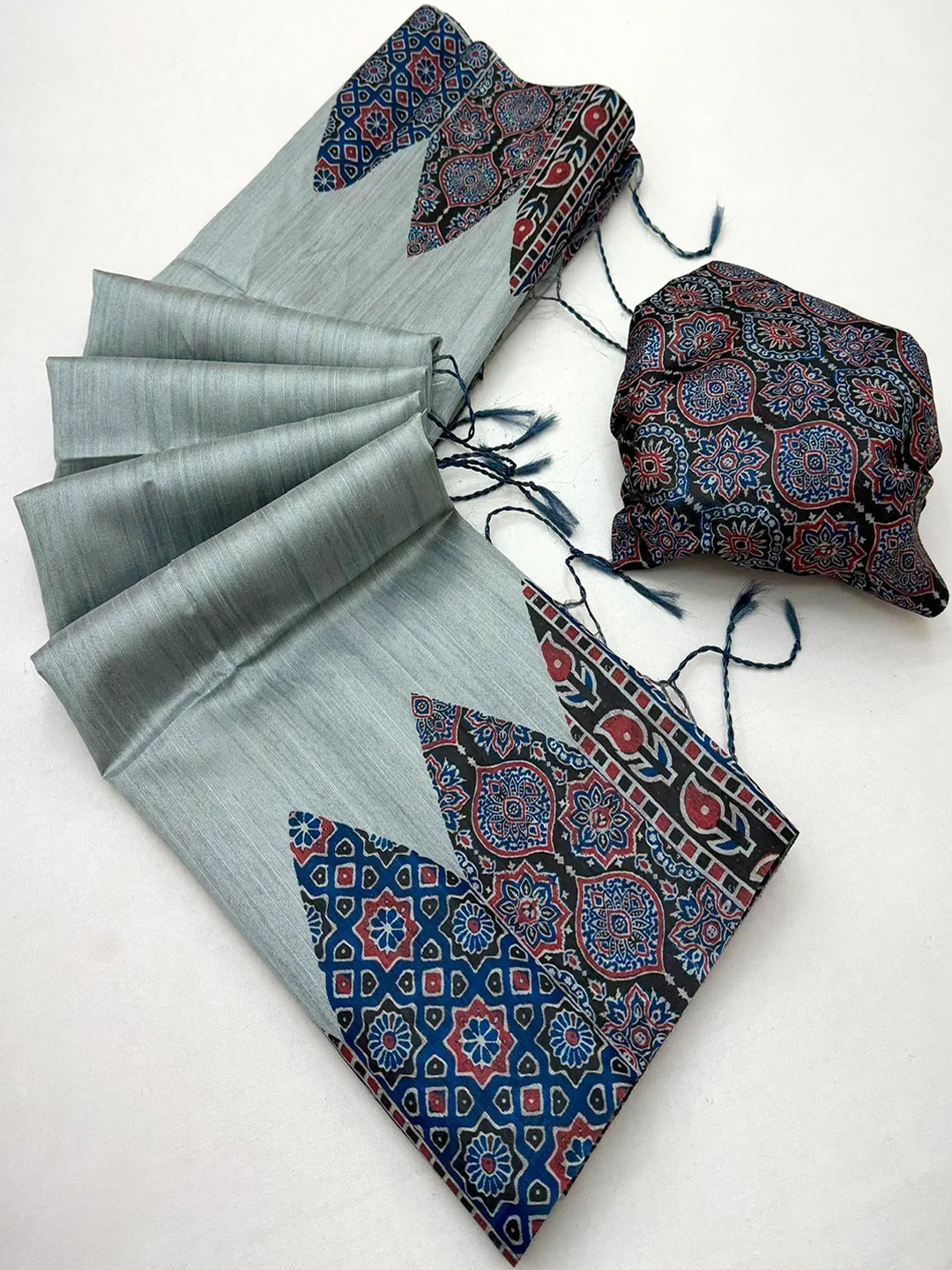 Grey Traditional Ajrakh Printed Handloom Tussar Silk Saree - Image 3