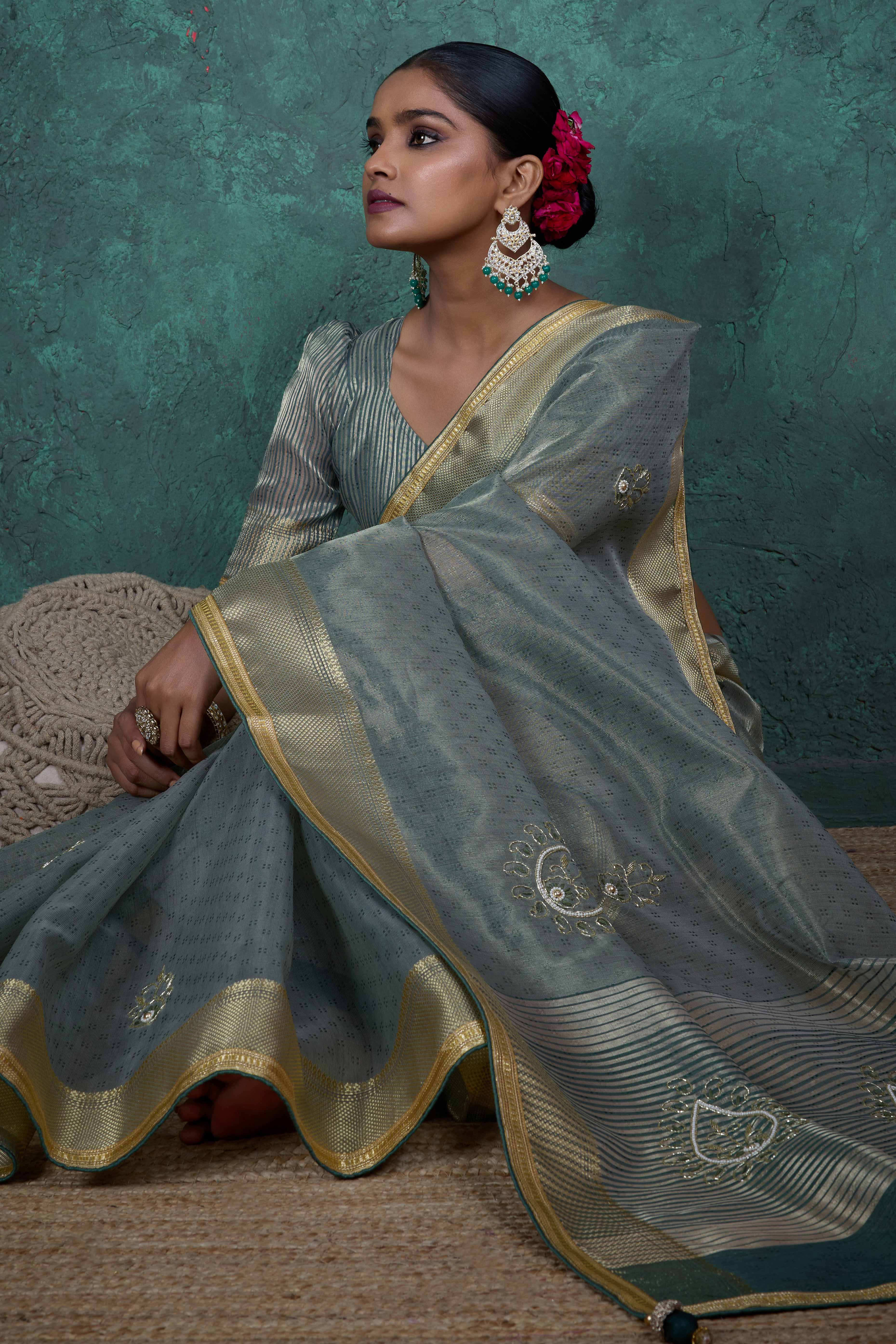 Greyish Green Woven Linen Tissue Saree Featuring Beads Embellishment - Image 2