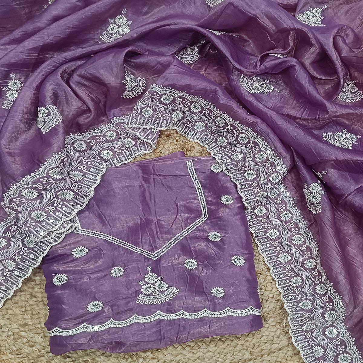 Lavender Cotton Blend Saree With Intricate Floral Thread Embroidery & Sparkling Sequins - Image 2
