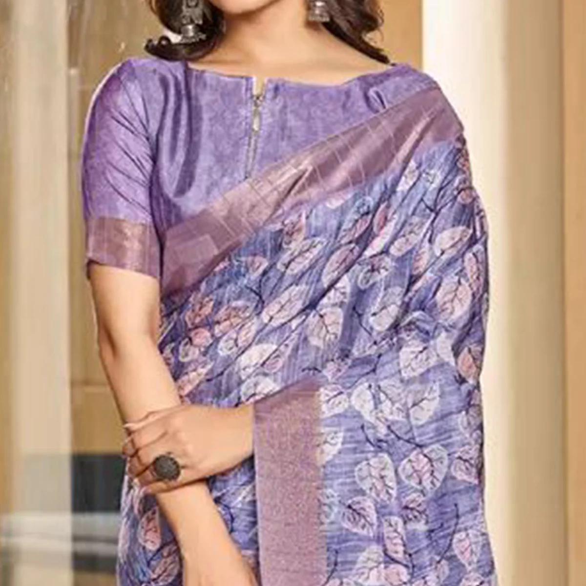Lavender Floral Digital Printed Tussar Silk Saree - Image 3