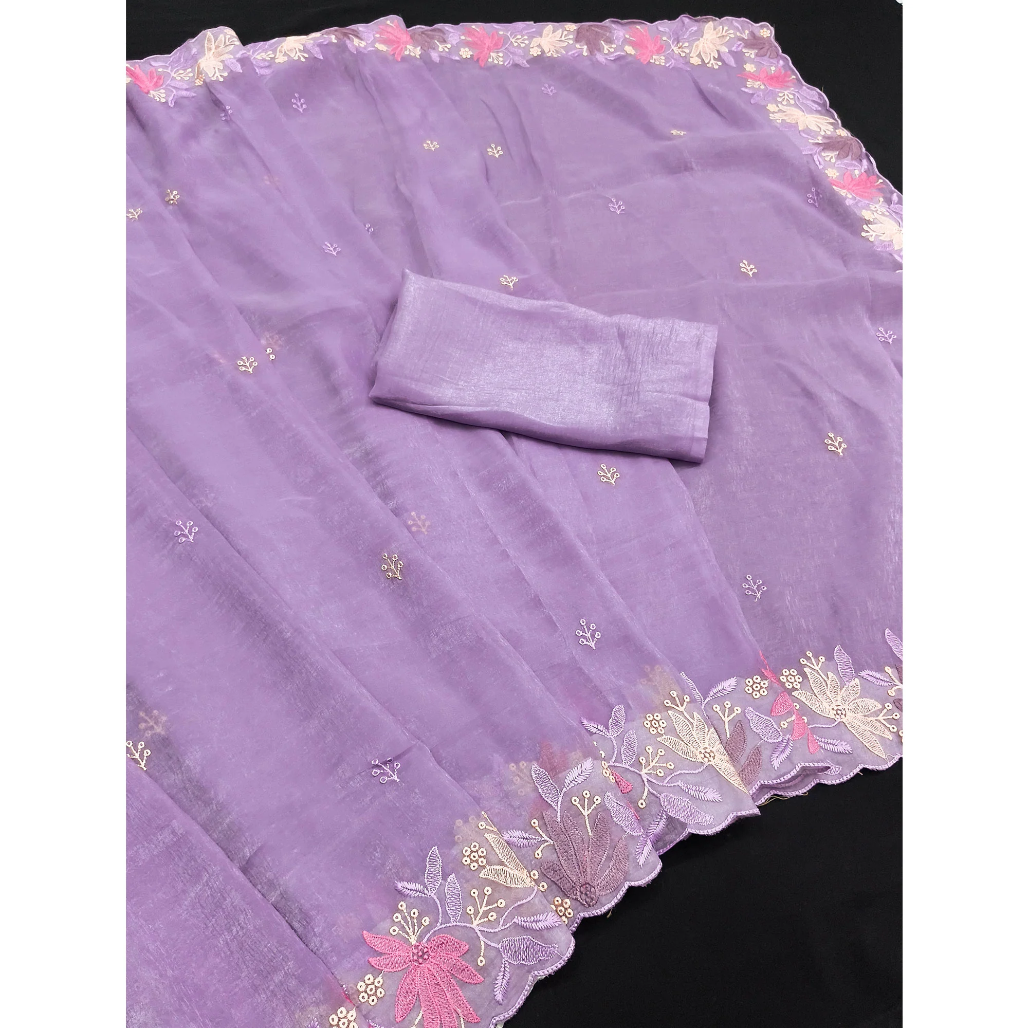 Lavender Organza Party Saree with Intricate Floral Embroidery - Image 3