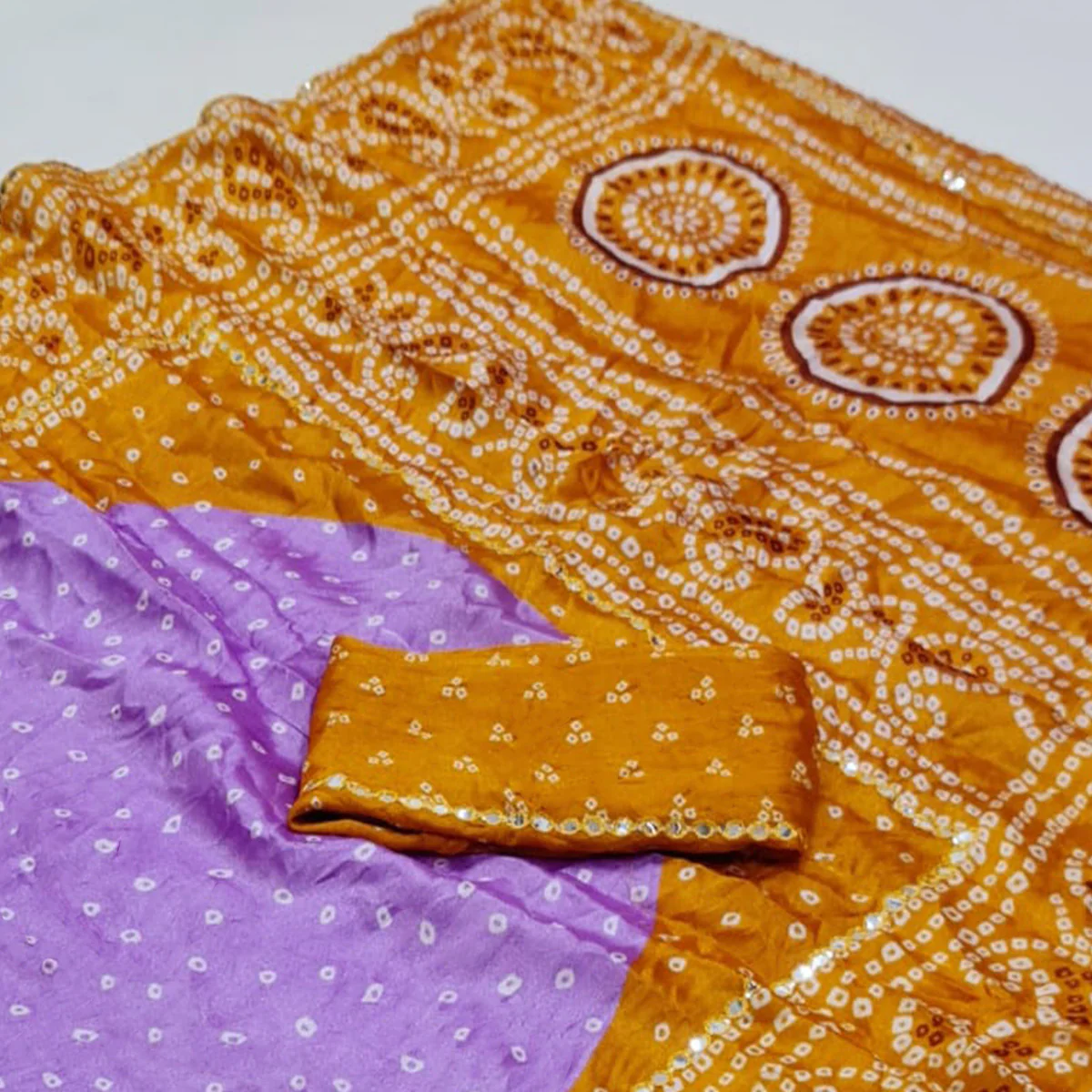 Lavender & Yellow Bandhani Printed Chiffon Saree - Image 2