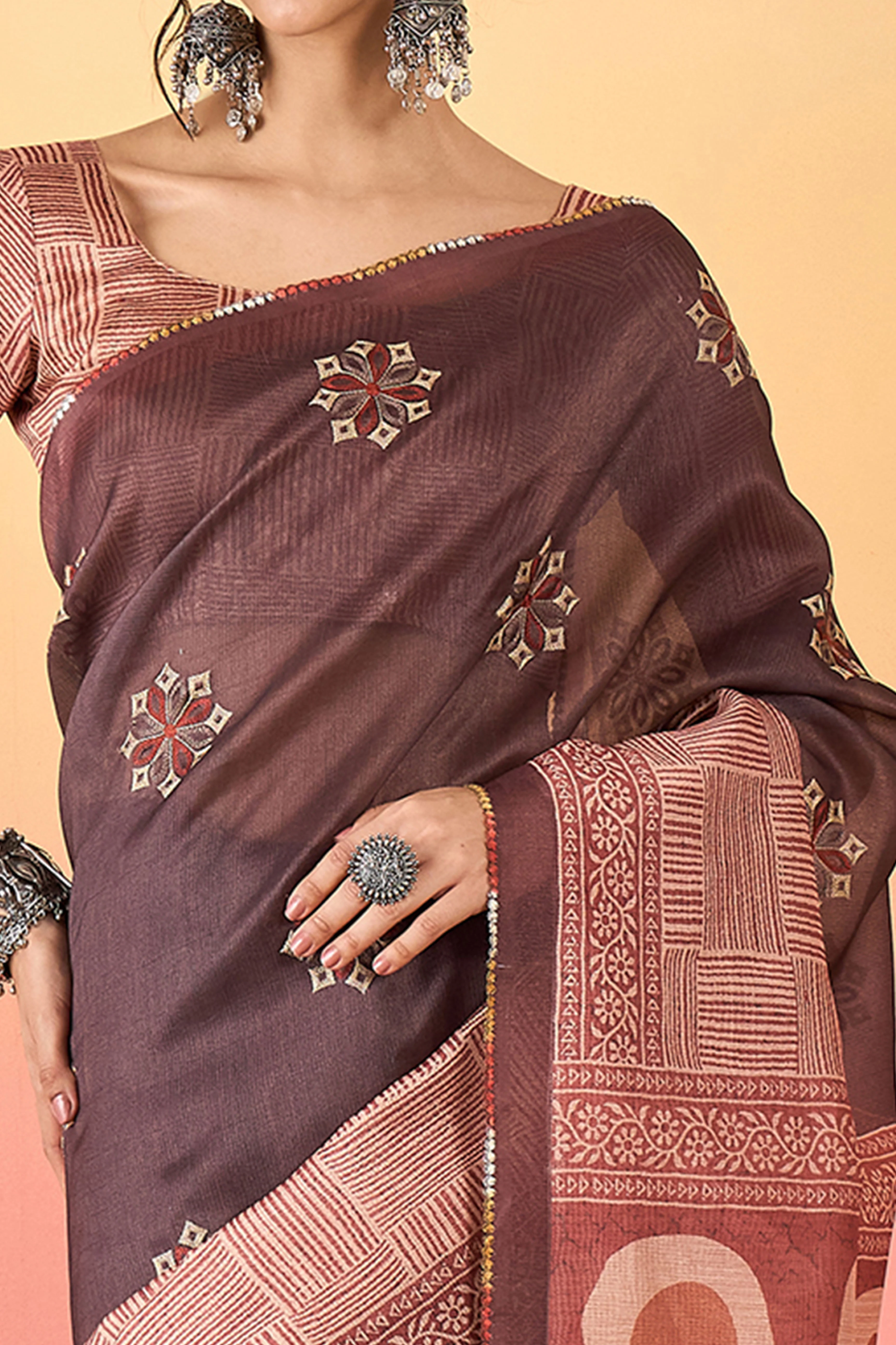 Light Coffee Brown Floral Embroidered Saree Made from Premium Lightweight Silk Blend Material - Image 2