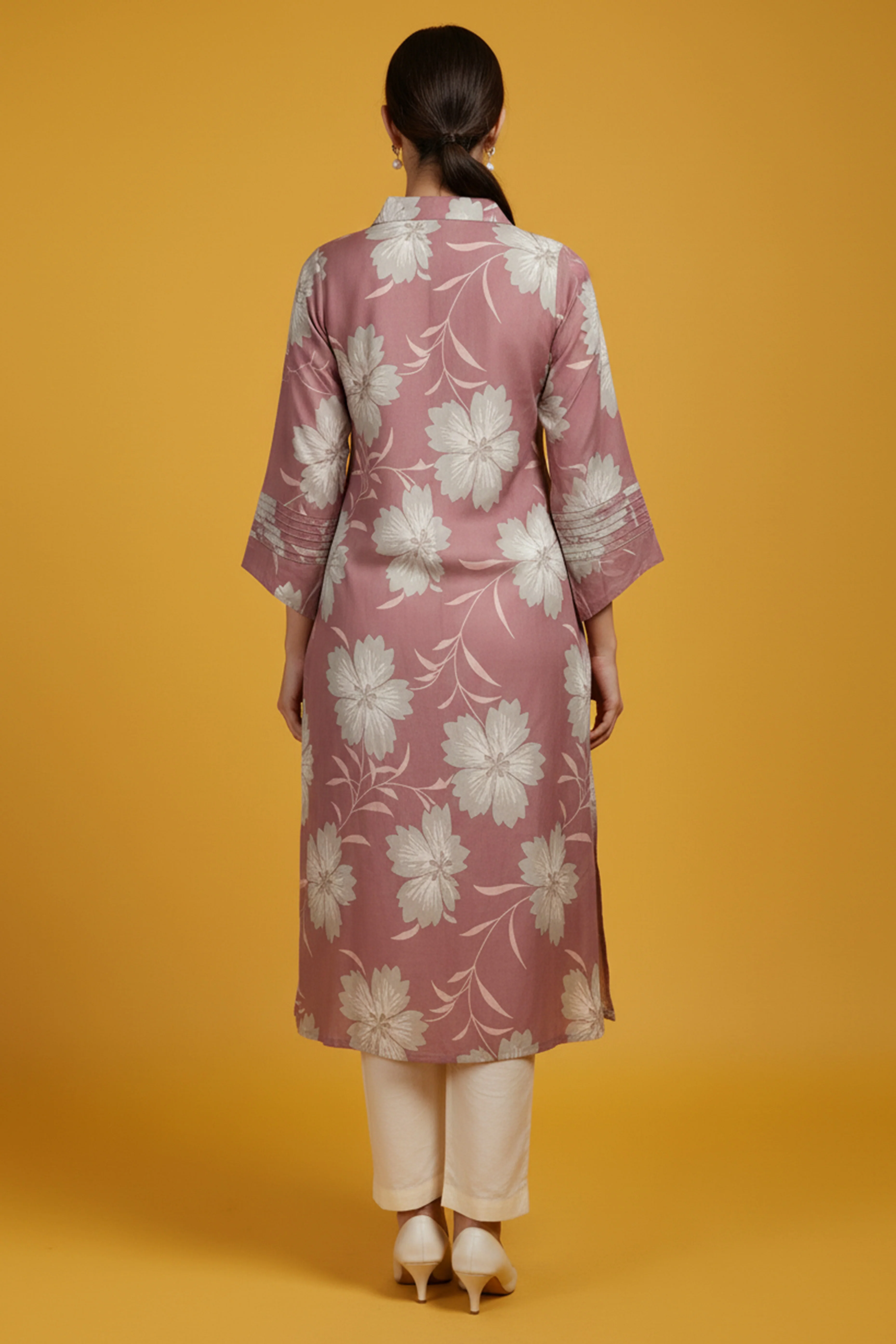 Light Mauve Floral Printed A-Line Kurti in Viscose Blend Slub Fabric - Image 3