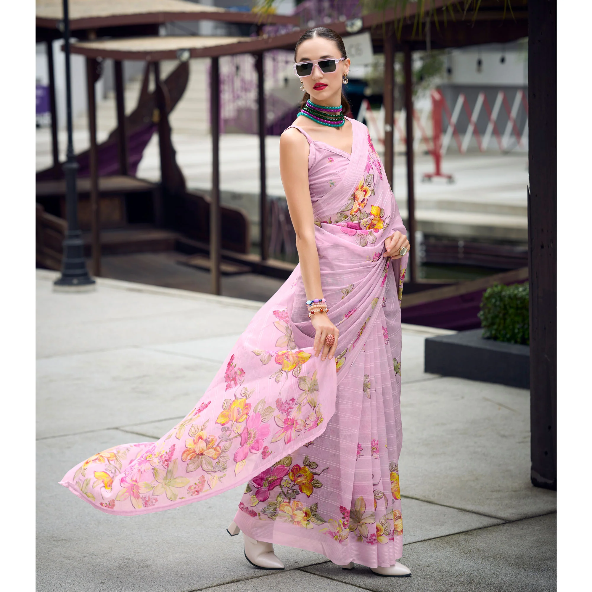 Light Pink Floral Digital Printed Georgette Saree - Image 4