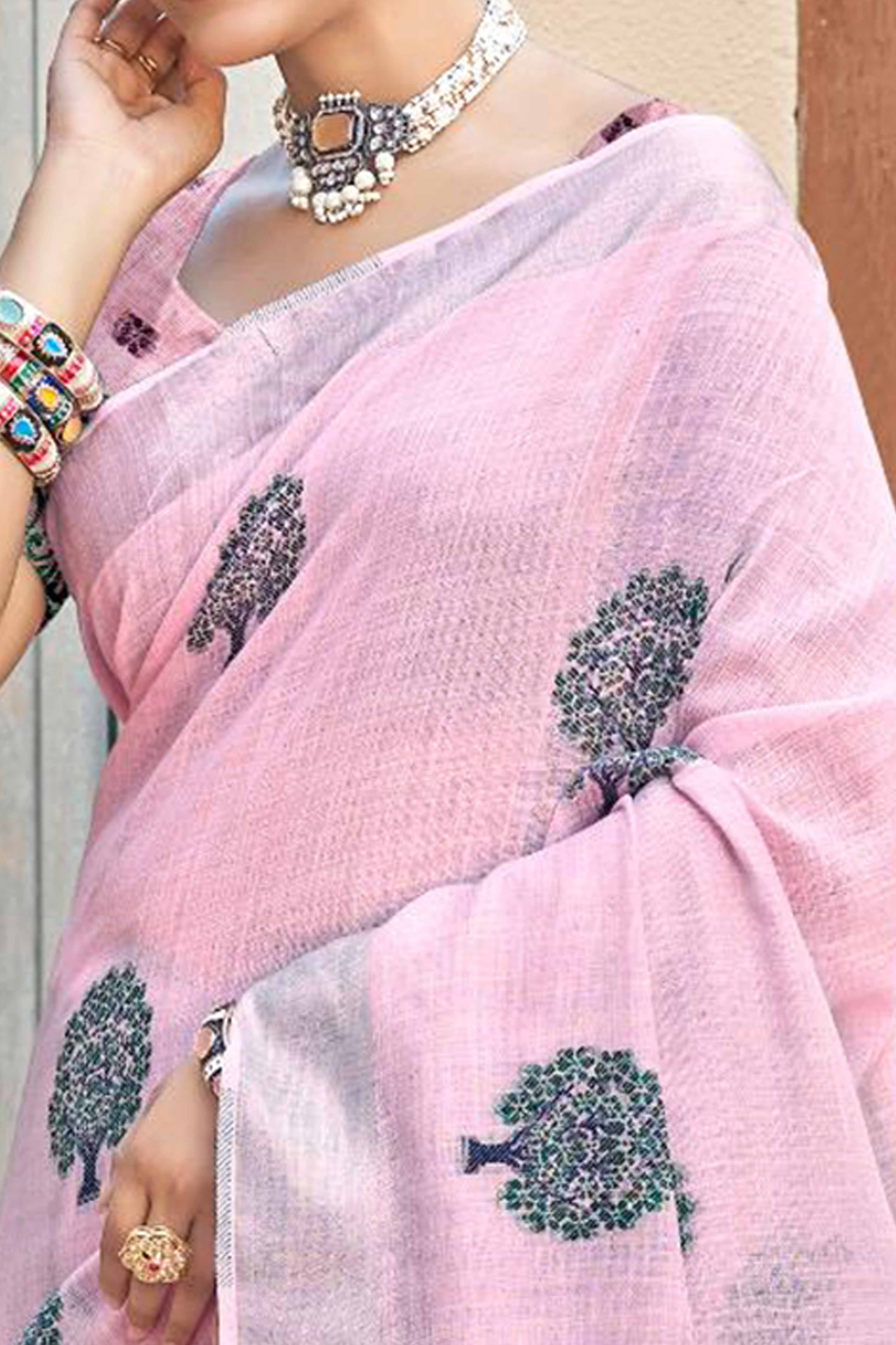 Light Pink Linen Saree Adorned With Intricate Zari Weaving & Tassel Pallu - Image 2