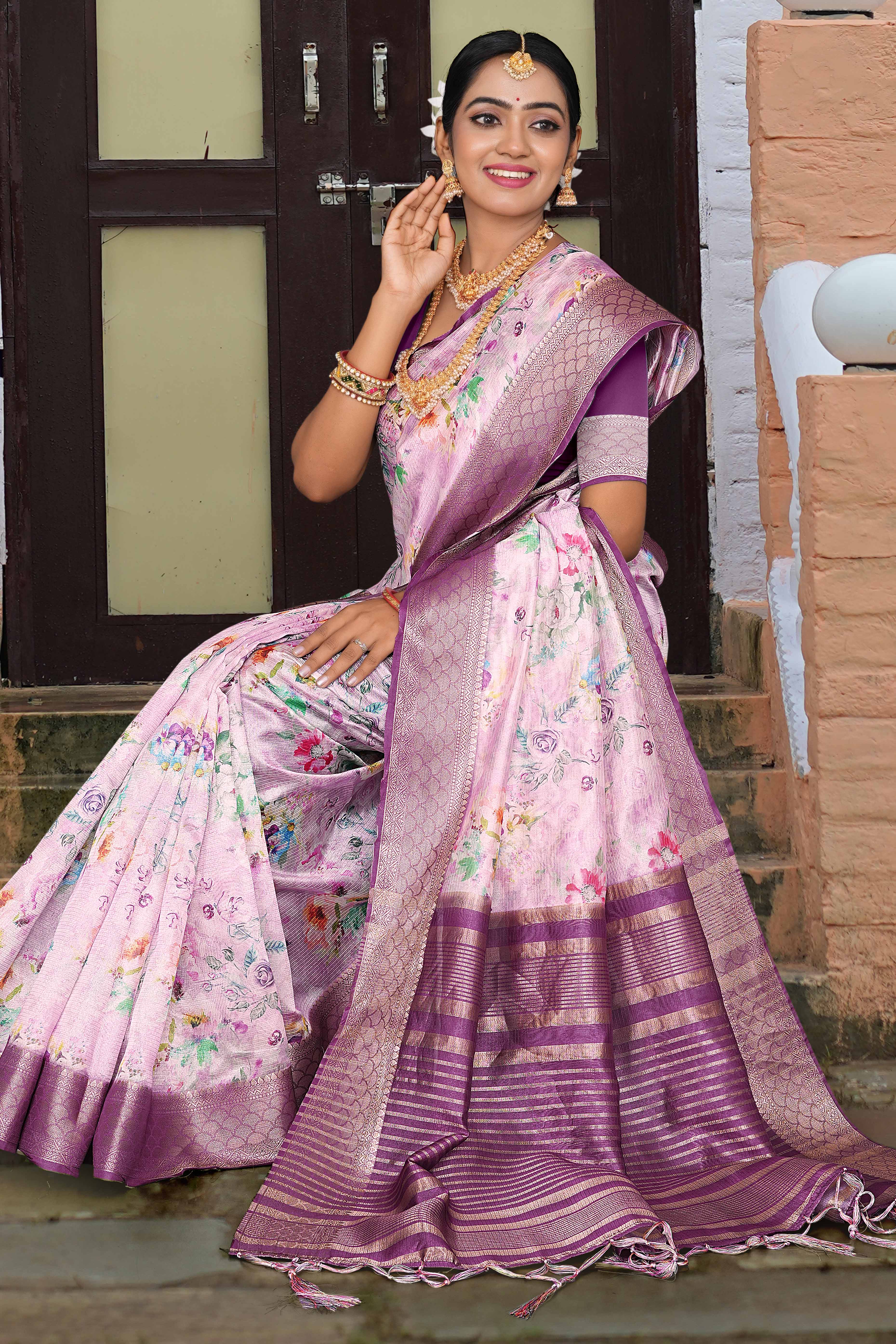 Light Purple Floral Digital Printed Silk Blend Saree With Intricate Weaving Border & Tassel Pallu - Image 3
