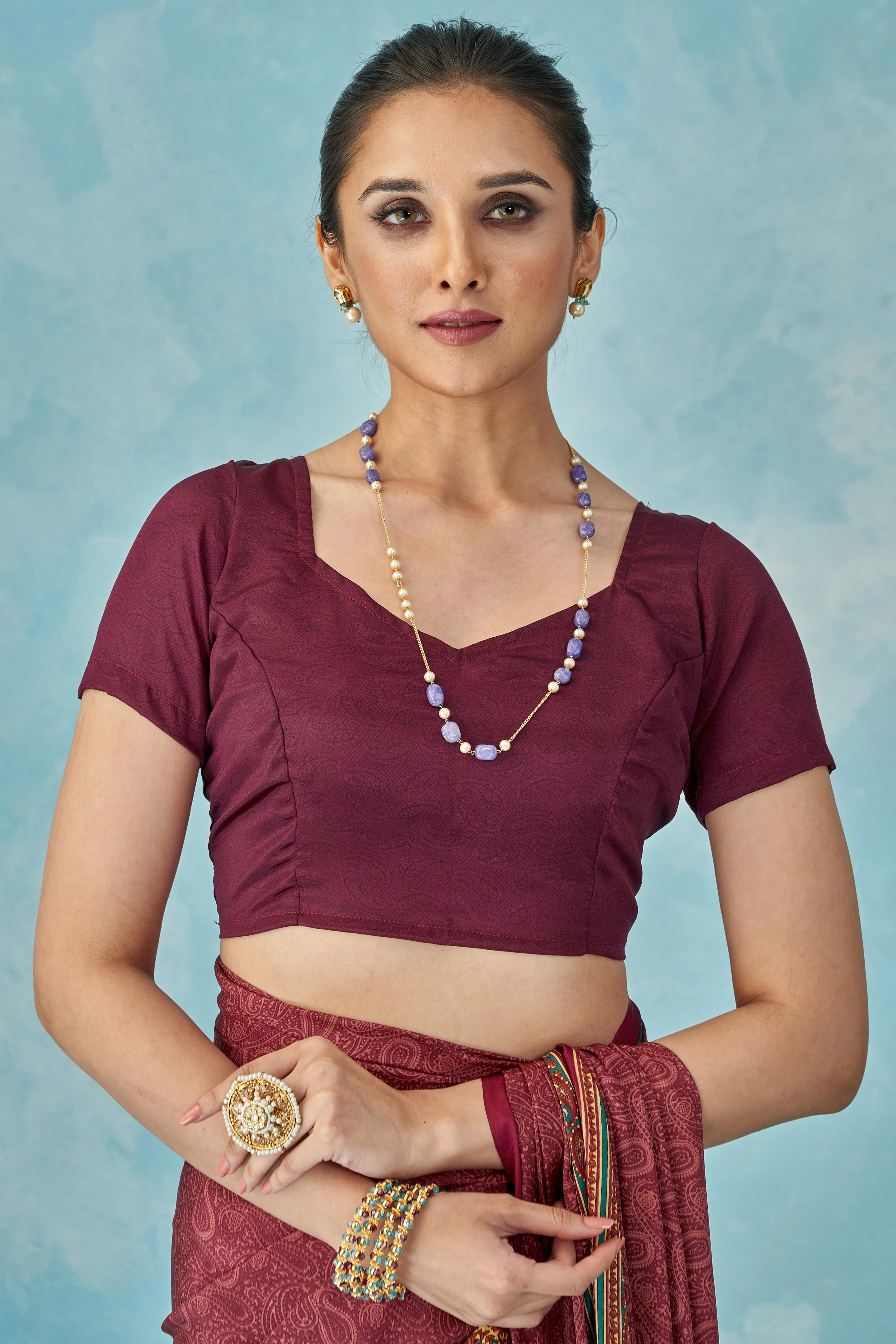 Lightweight Purple Paisley Printed Saree in Luxurious Silk Crepe - Image 4