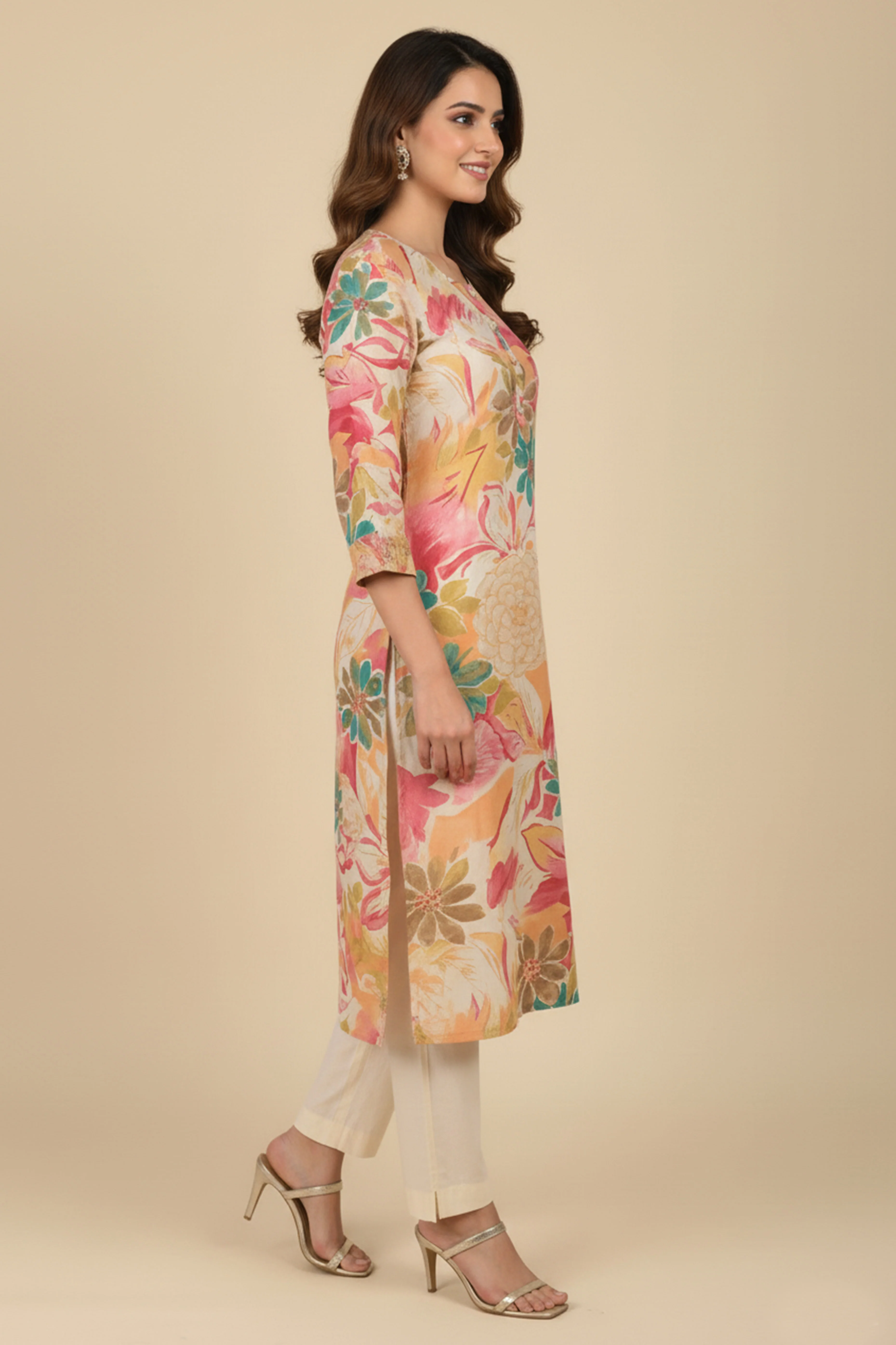 Lightweight Rayon Straight Kurti Highlighted with Multicolor Floral Printing - Image 4