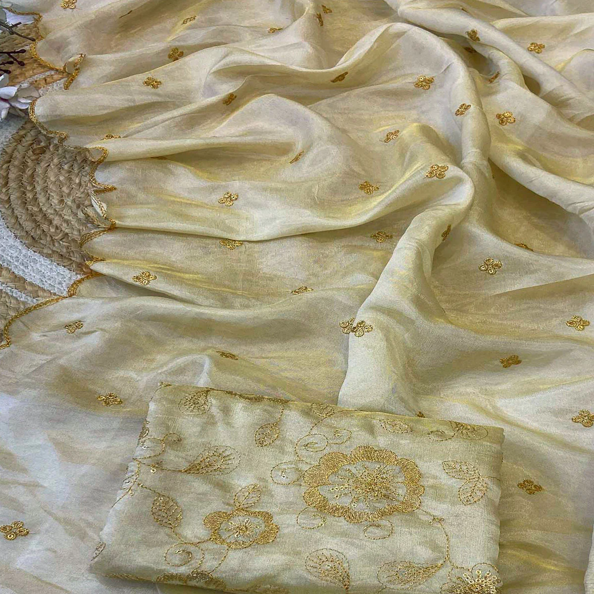 Lightweight Tissue Saree in Cream with Elegant Thread Embroidery - Image 2