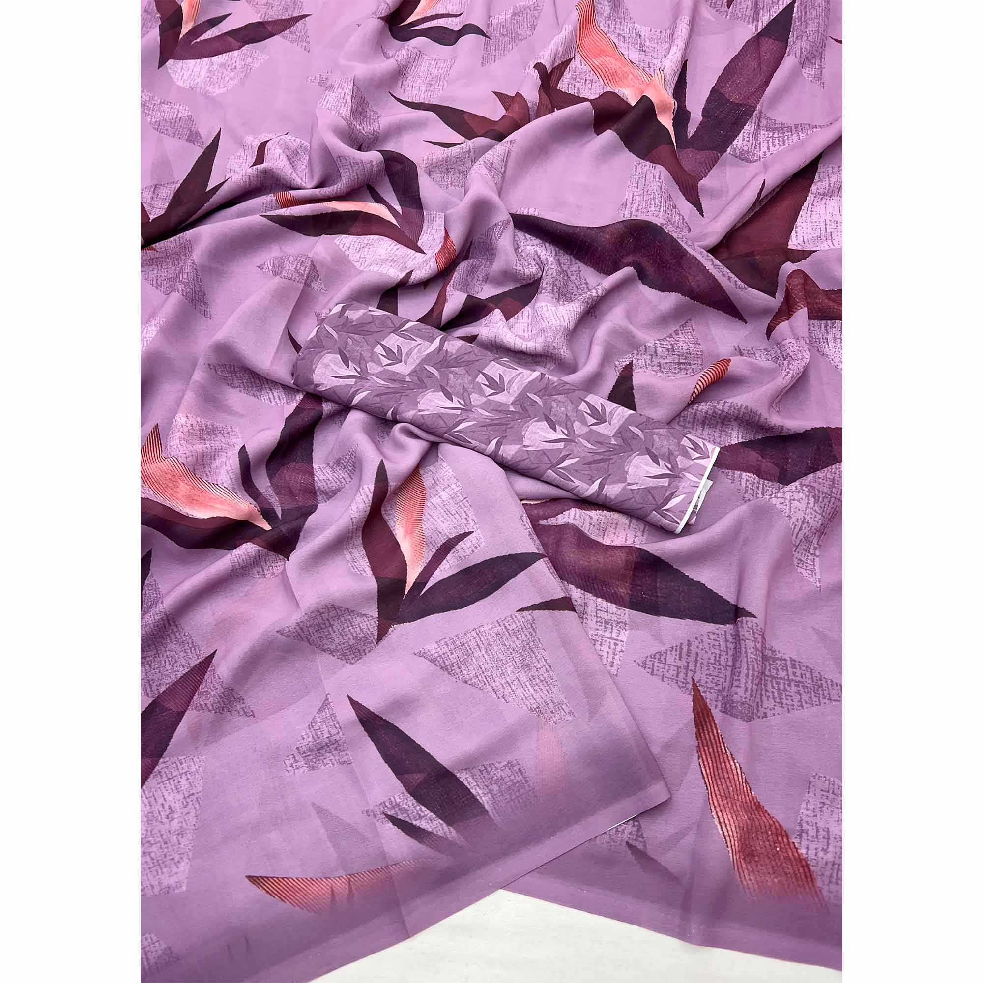 Lilac Purple Georgette Saree With Elegant Floral Digital Print - Image 3
