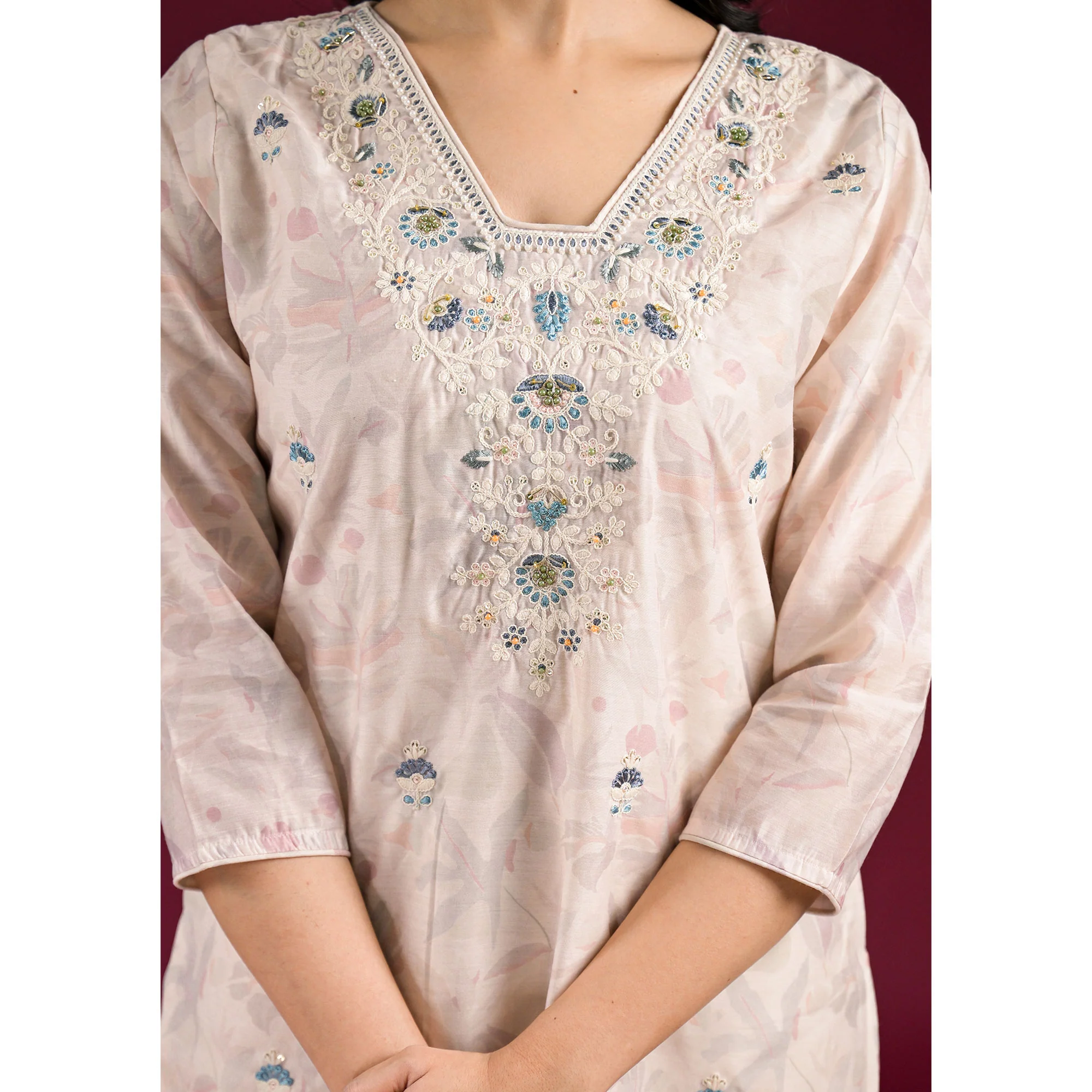 Linen White Floral Embroidered Chanderi Silk Salwar Suit - Image 9
