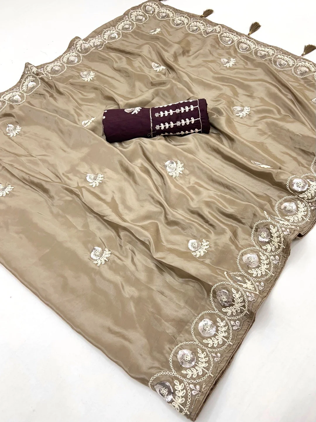 Luxurious Brown Crepe Saree Featuring Floral Sequins Embroidery & Designer Tassel Pallu - Image 2