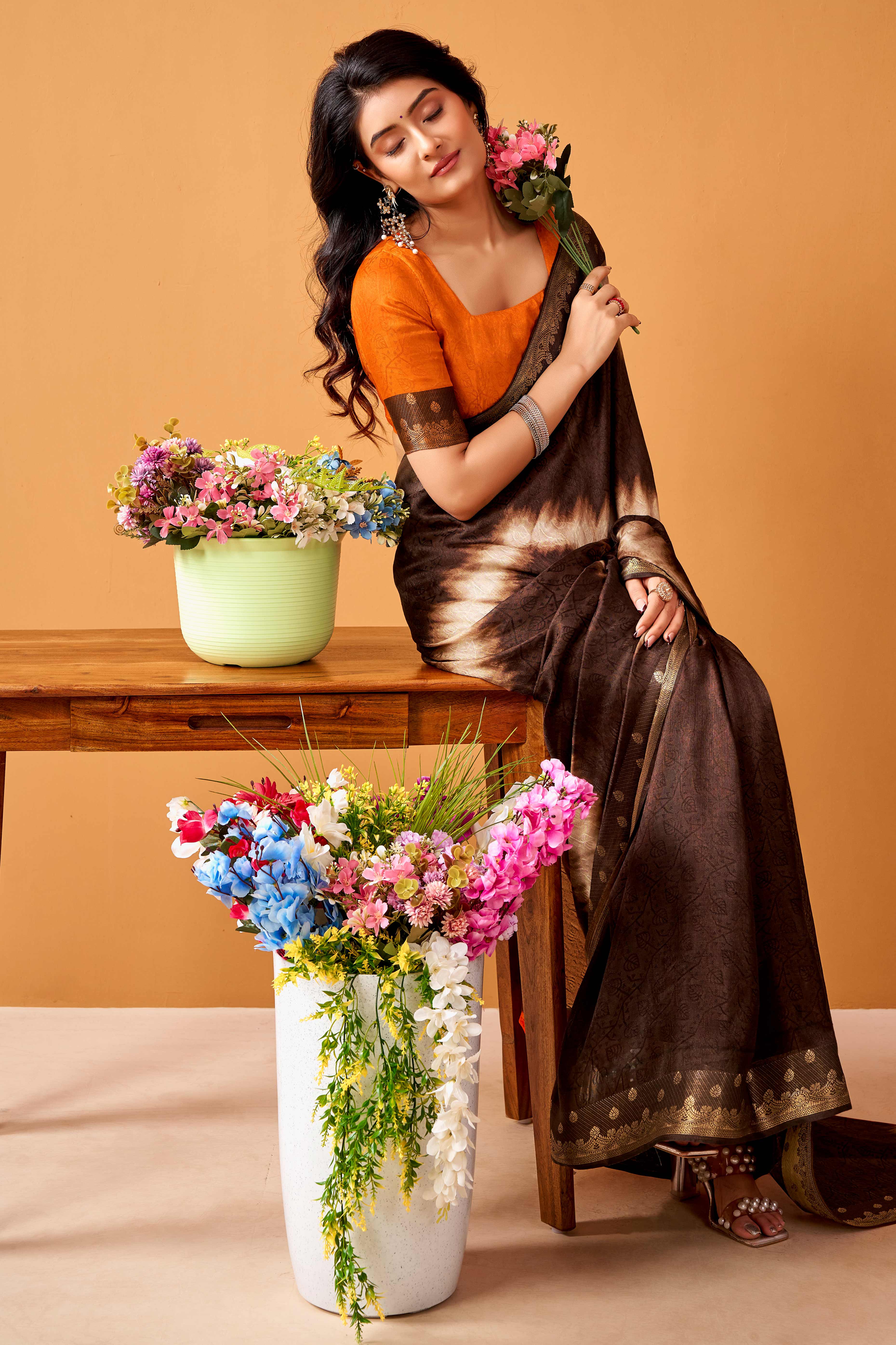 Luxurious Brown Tussar Silk Saree Featuring Traditional Abstract Print & Peacock Jacquard Border - Image 4