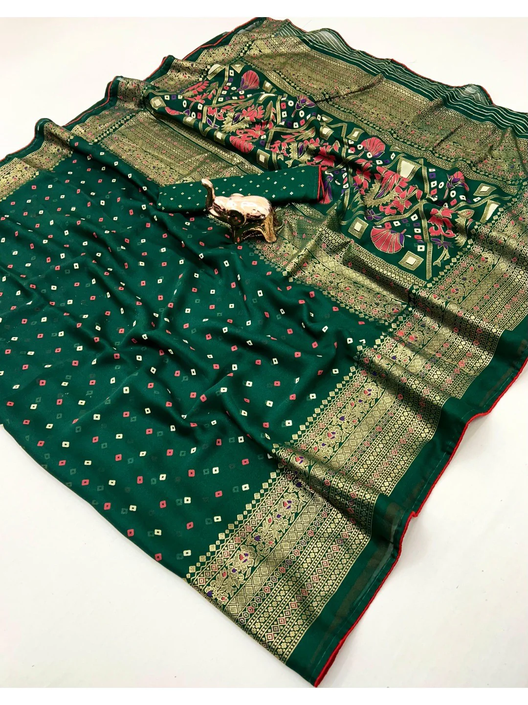 Luxurious Dark Green Bandhani Foil Printed Viscose Saree for Traditional Functions and Parties - Image 2