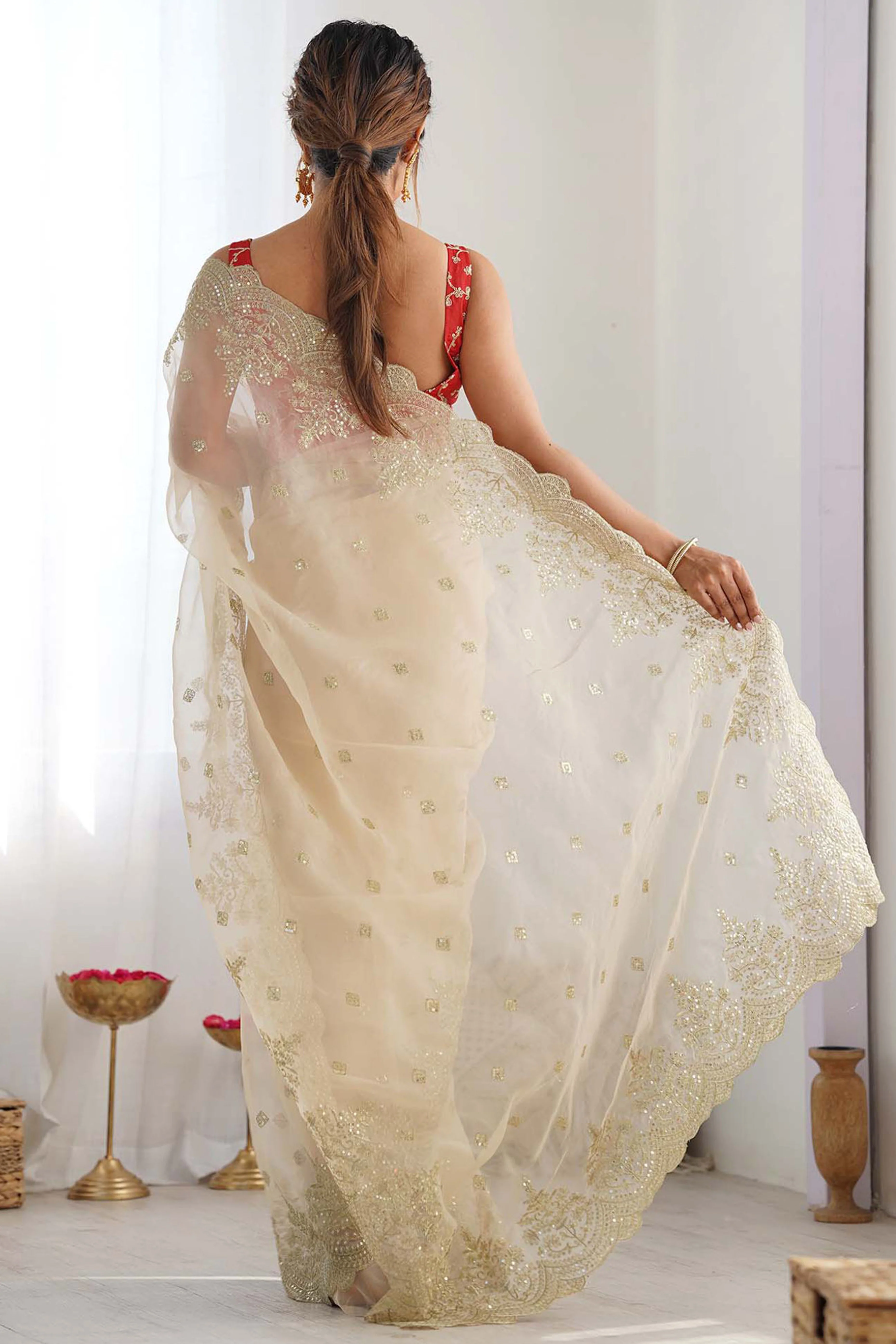 Luxury Cream Pure Organza Saree with Sequins Work for Festive Celebrations - Image 4