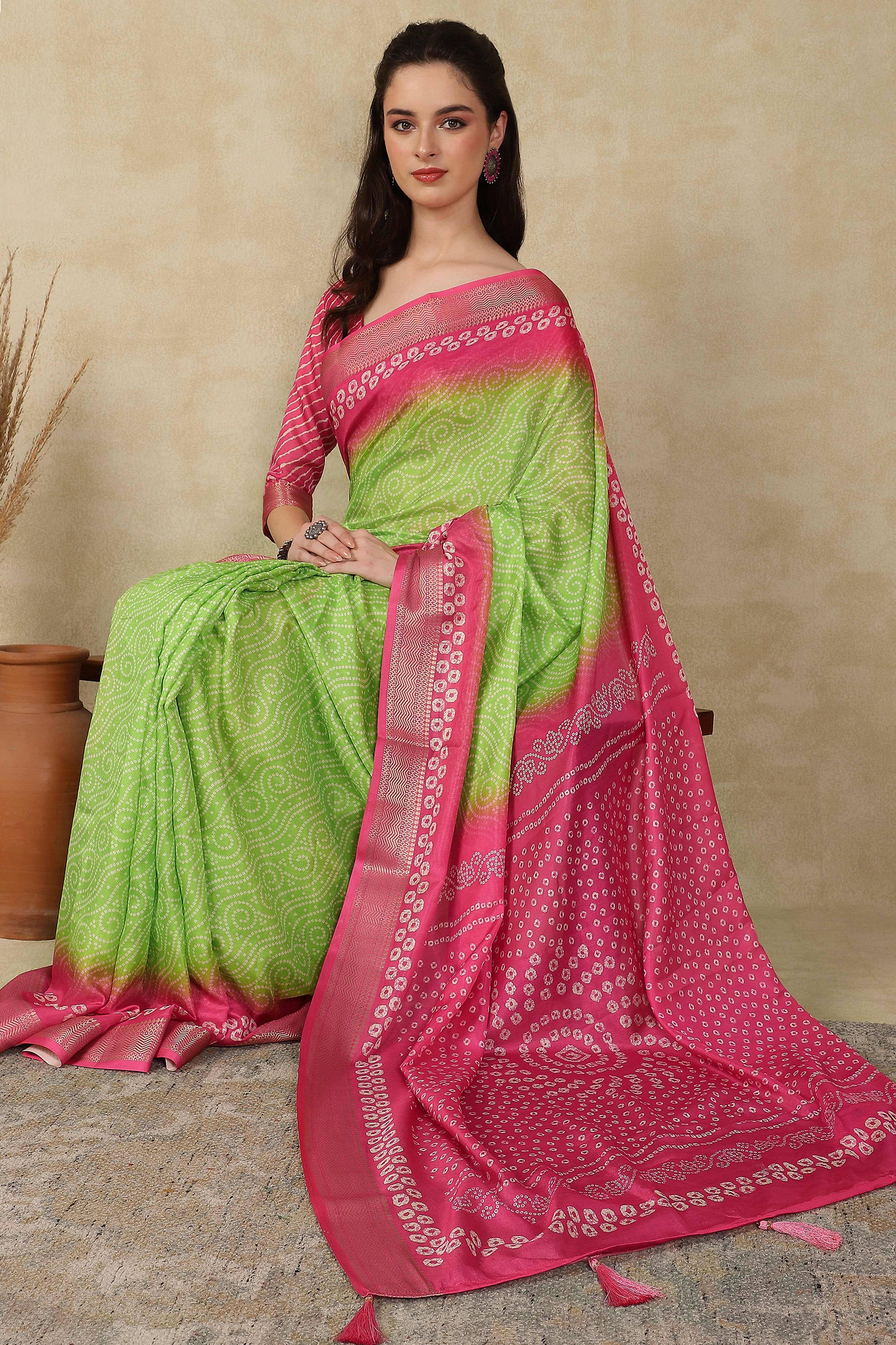 Luxury Green & Pink Bandhani Print Cotton Silk Saree Featuring Weaving Border & Tassel Pallu - Image 5