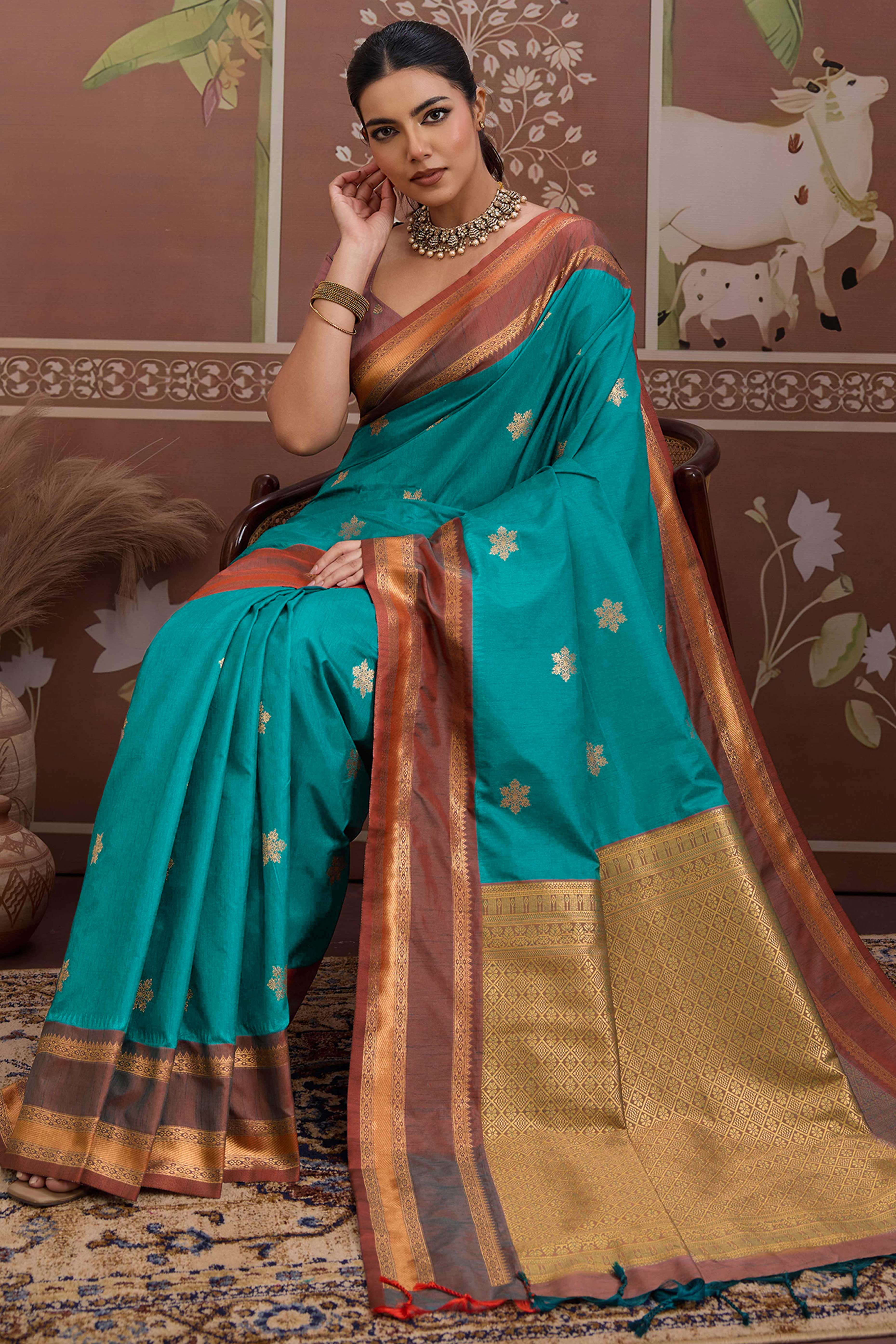 Luxury Style Morpich Green Saree in Silk Blend with Intricate Zari Work - Image 5