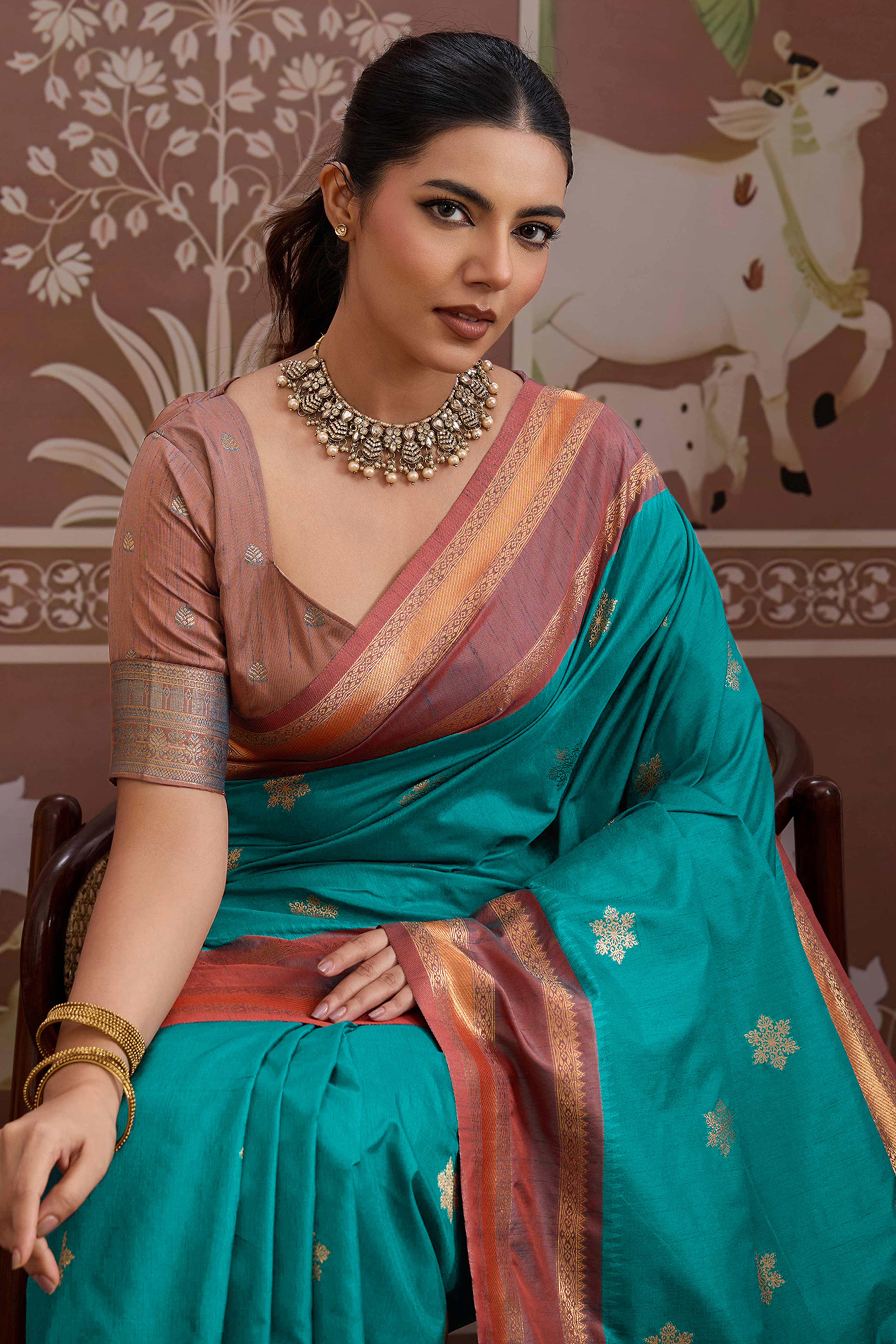 Luxury Style Morpich Green Saree in Silk Blend with Intricate Zari Work - Image 6