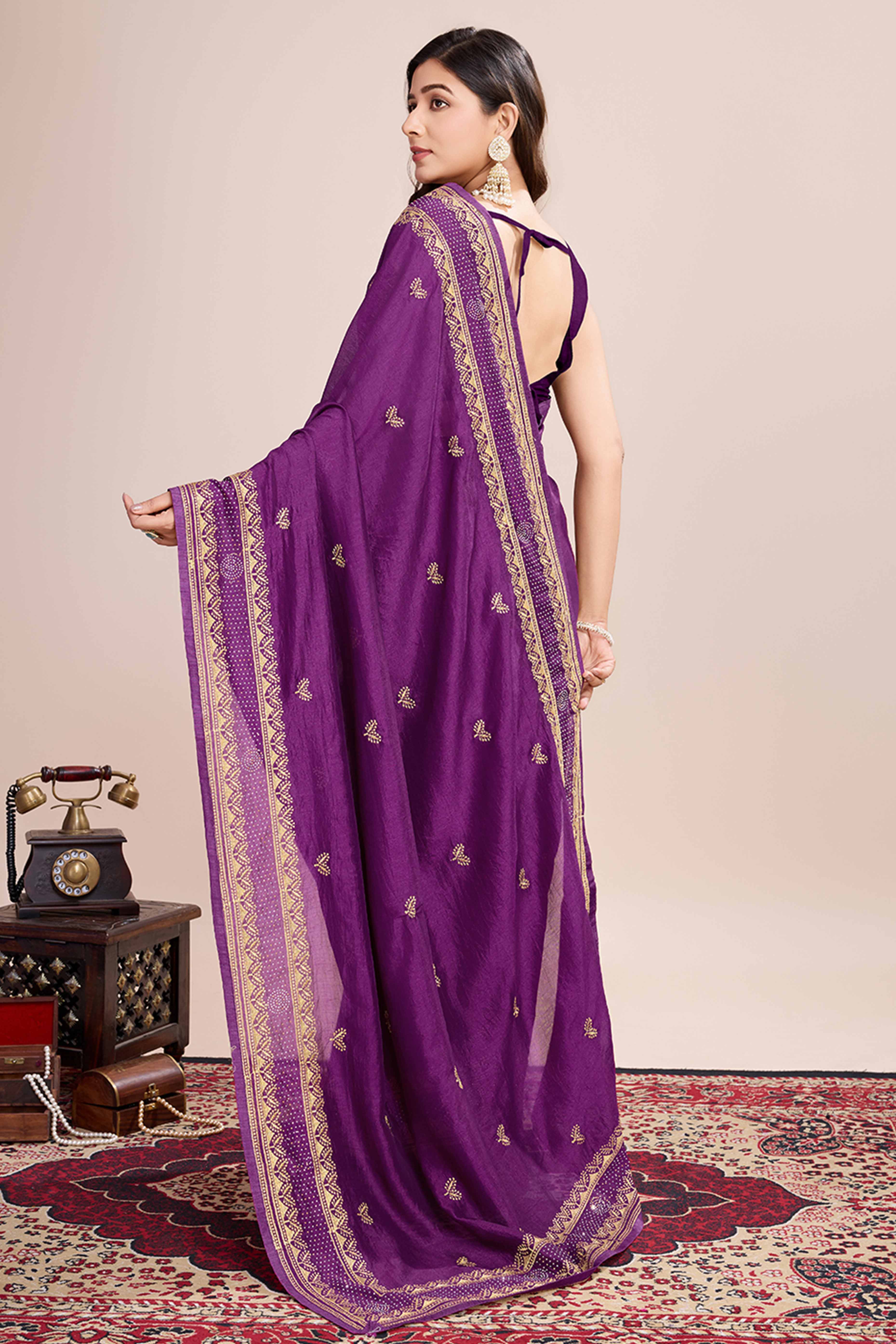 Magenta Floral Embroidered Vichitra Silk Saree - Image 5