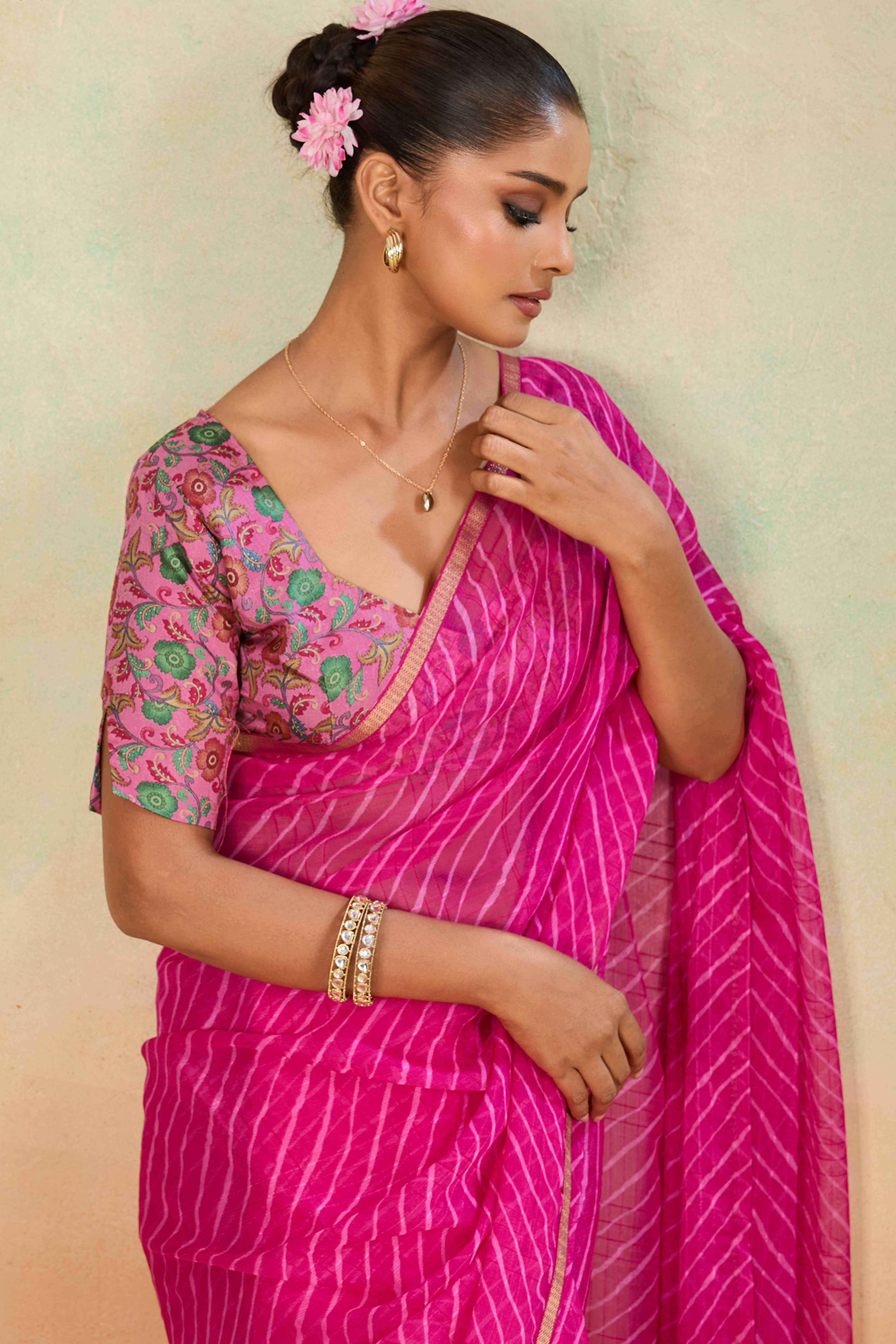 Magenta Leheriya Chiffon Saree Accented With Elegant Zari Lace Border Work - Image 3