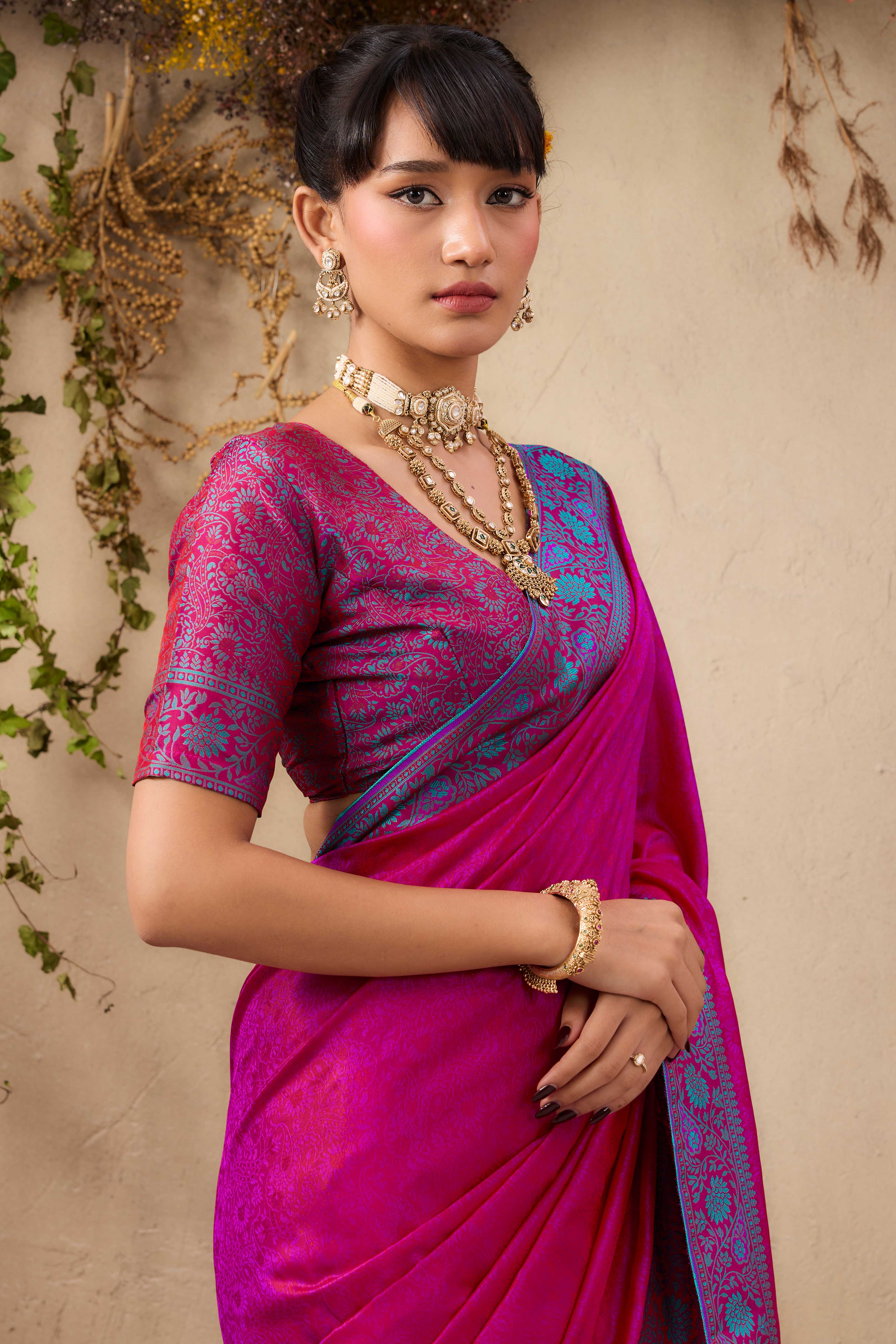 Magenta Pure Silk Kanjivaram Handloom Saree Enhanced with Zari Woven Patterns - Image 7