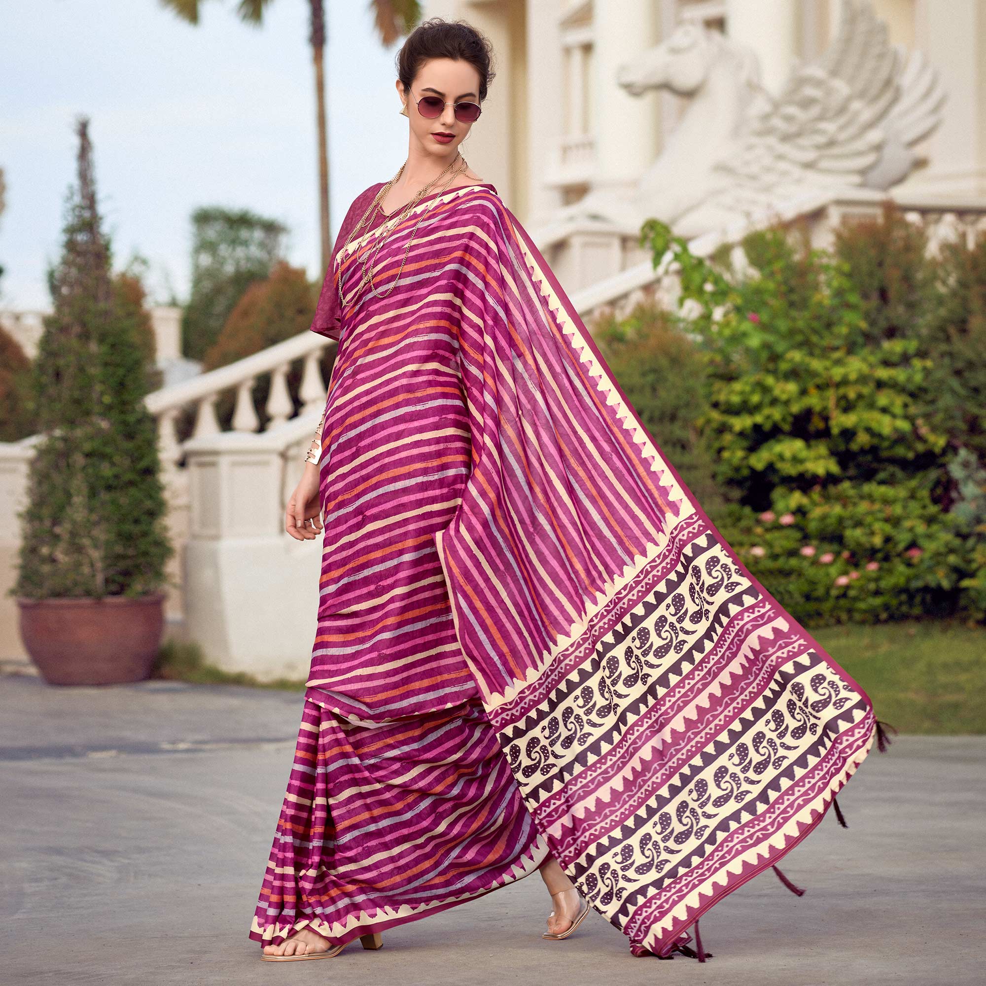 Magenta Striped Printed Mul Pure Silk Saree - Image 4