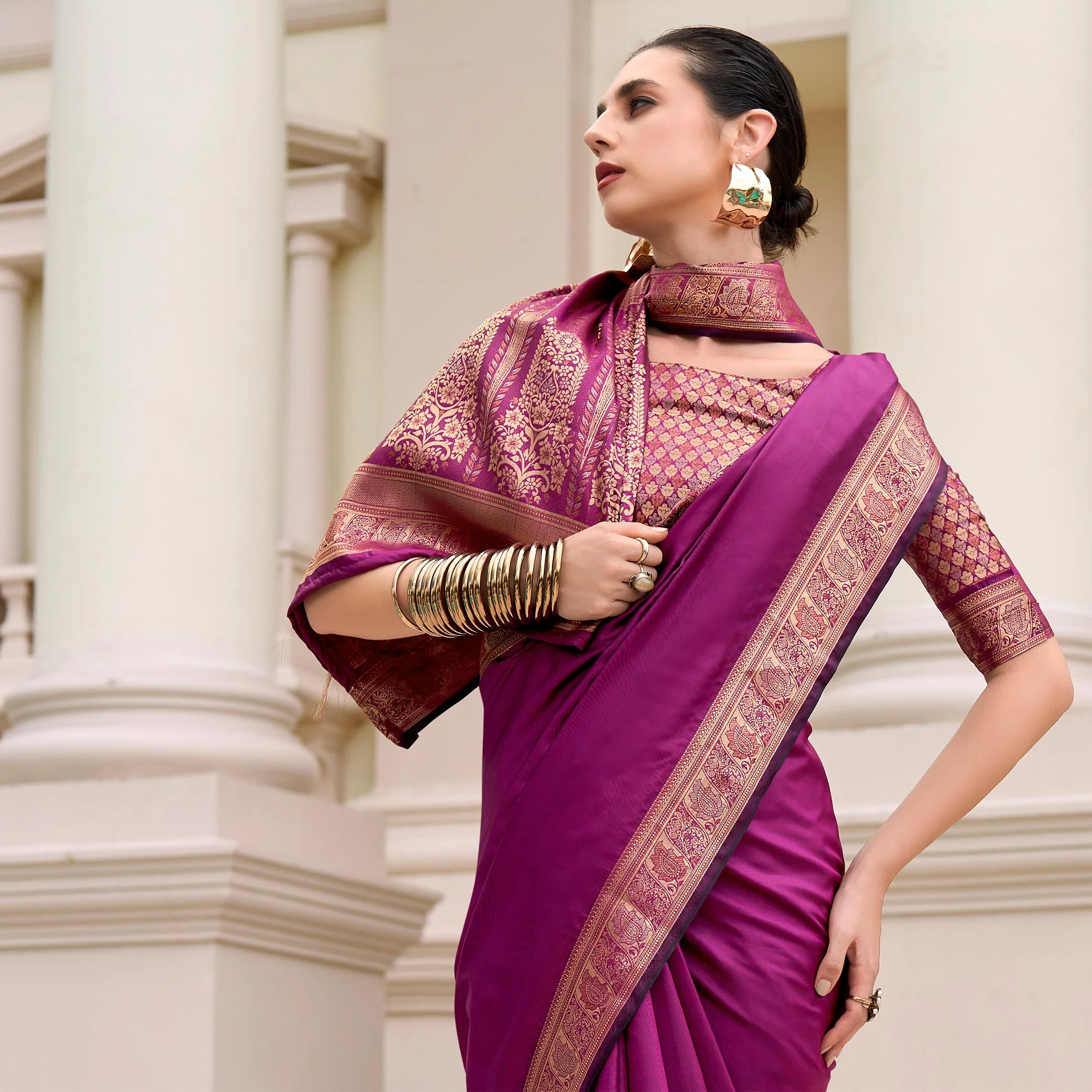 Magenta Woven Banarasi Silk Saree With Zari Border - Image 5