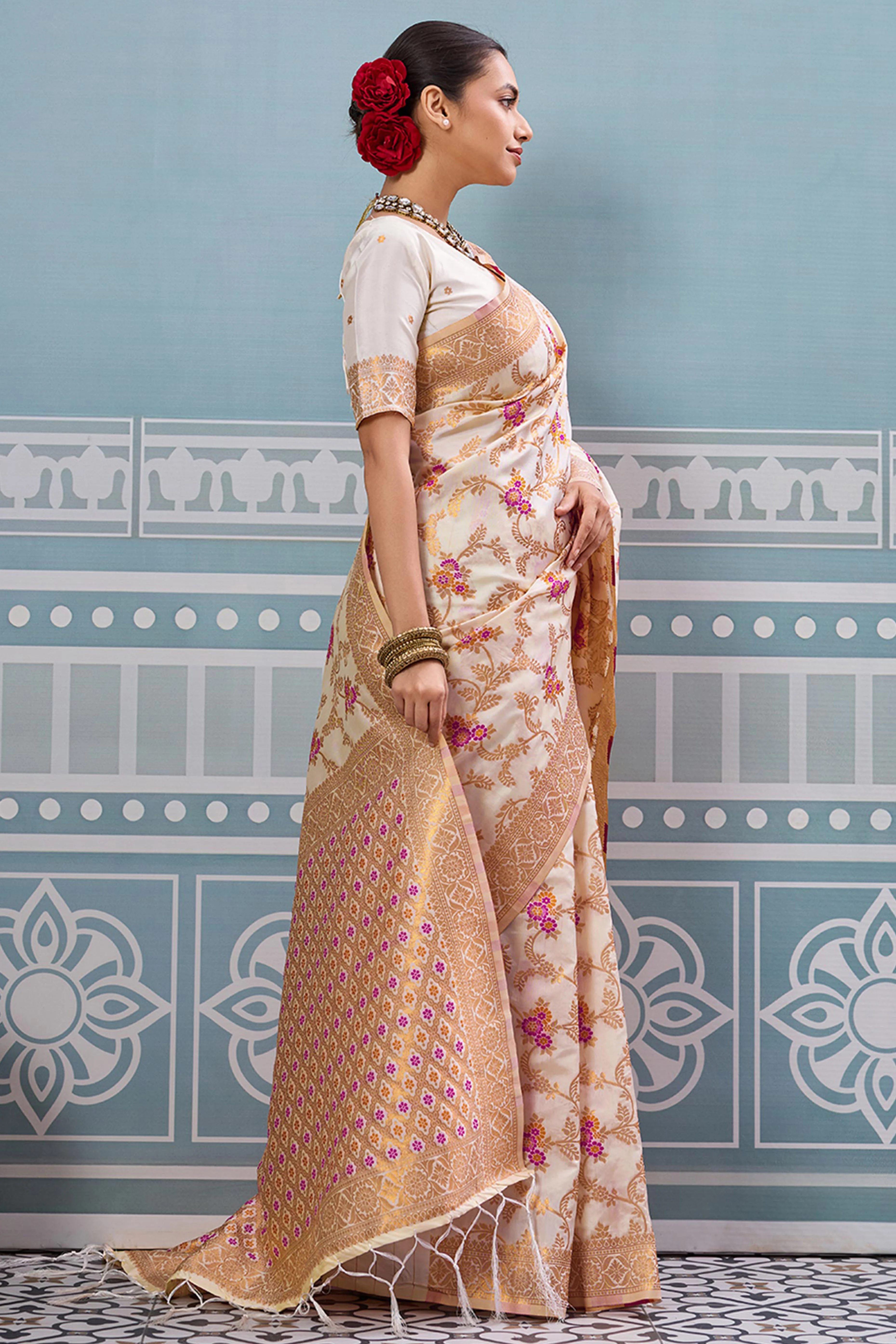Majestic Bloom Cream Floral Zari Weaving Silk Blend Saree With Elegant Tassel Pallu - Image 4
