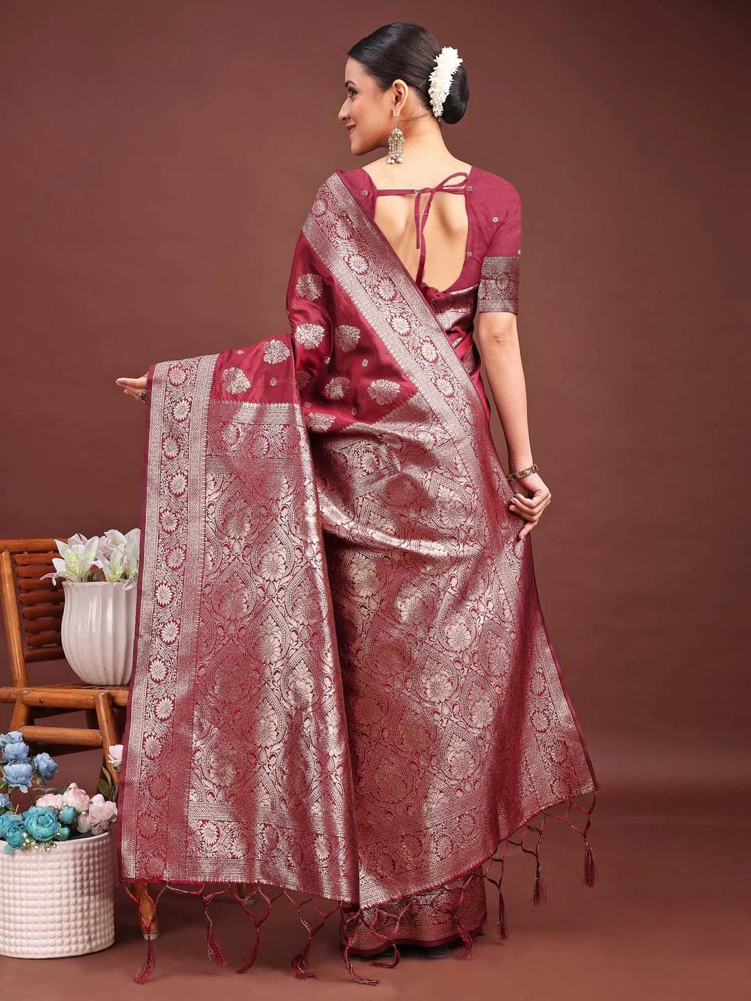 Maroon Banarasi Silk Saree with Intricate Silver Zari Weaving for Festive Elegance - Image 3