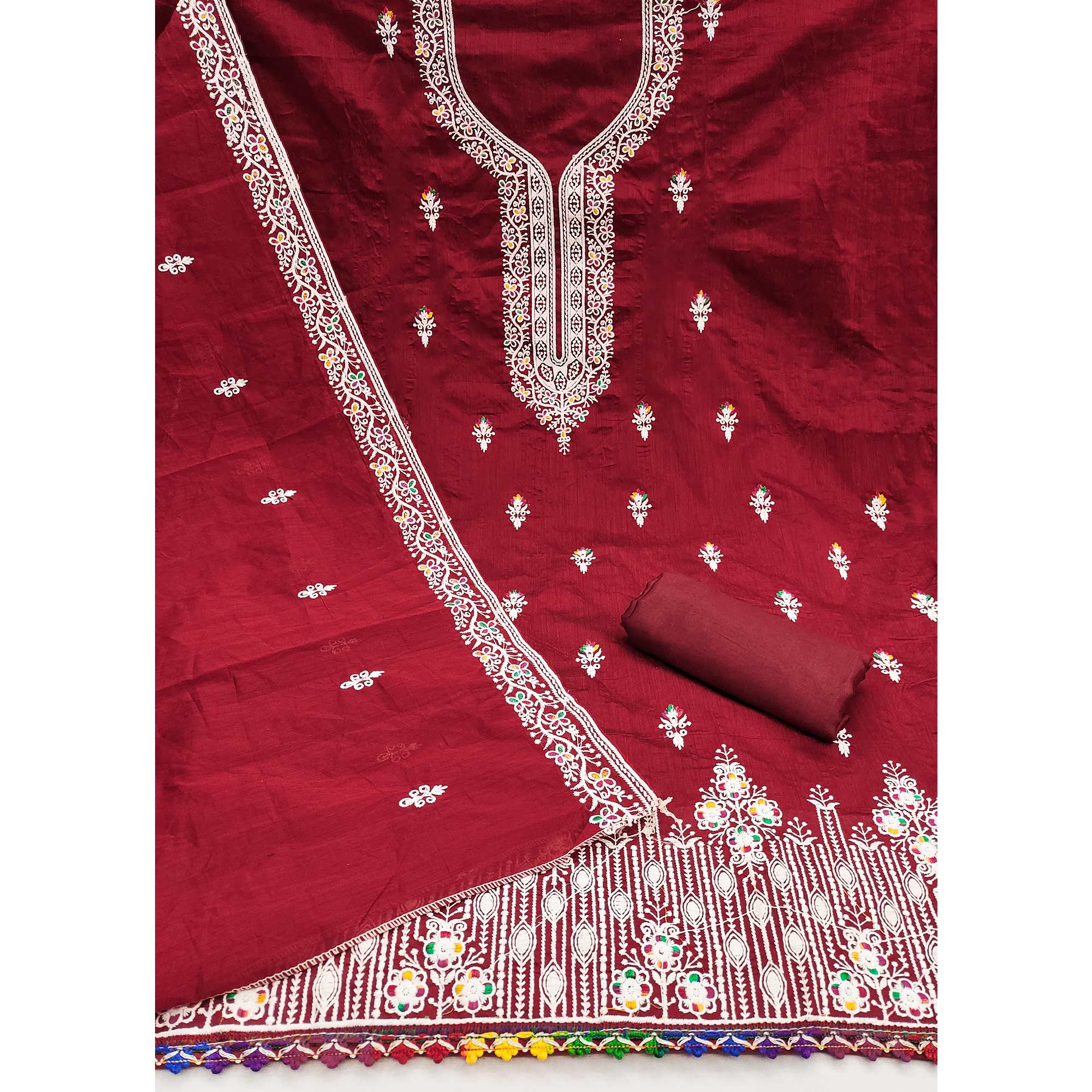 Maroon Chanderi Silk Dress Material Beautified with Intricate Floral Thread Embroidery - Image 4