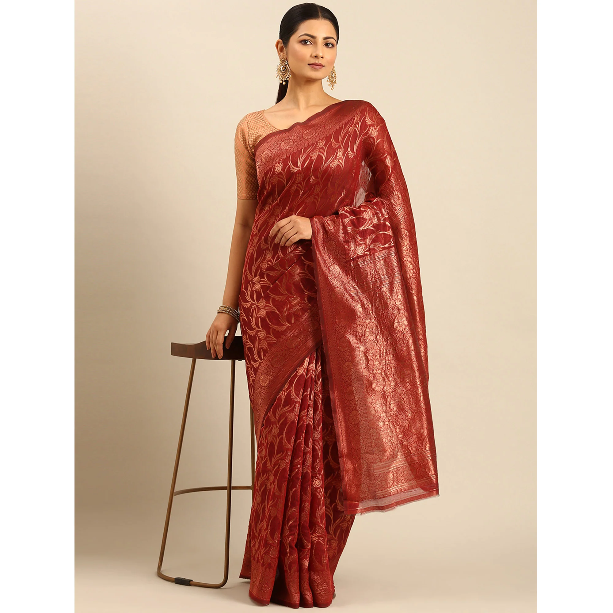 Maroon Floral Woven Cotton Silk Saree - Image 4
