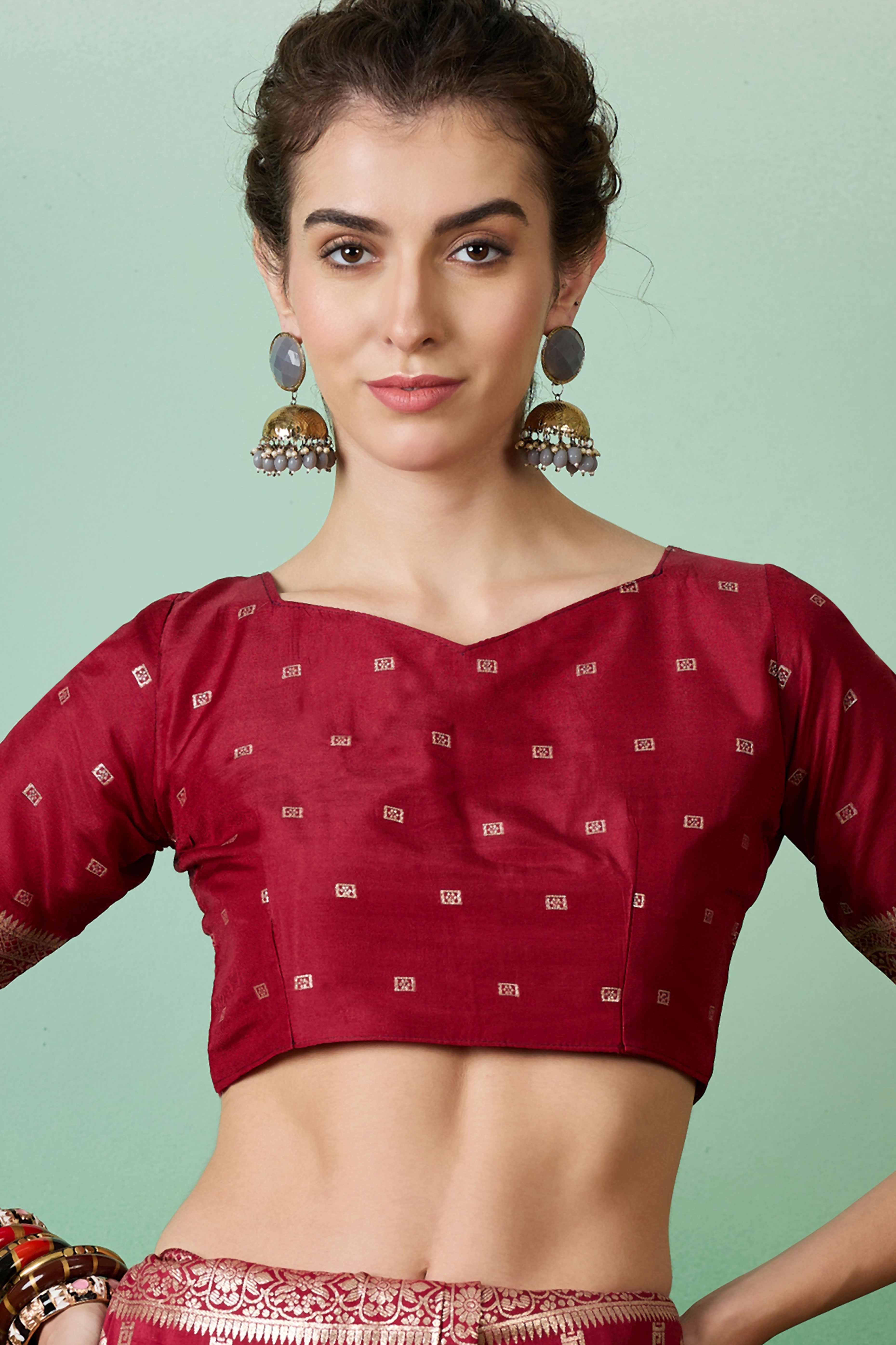 Maroon Jacquard Saree In Cotton Blend Featuring Elegant Floral Weaving & A Tasselled Pallu - Image 6