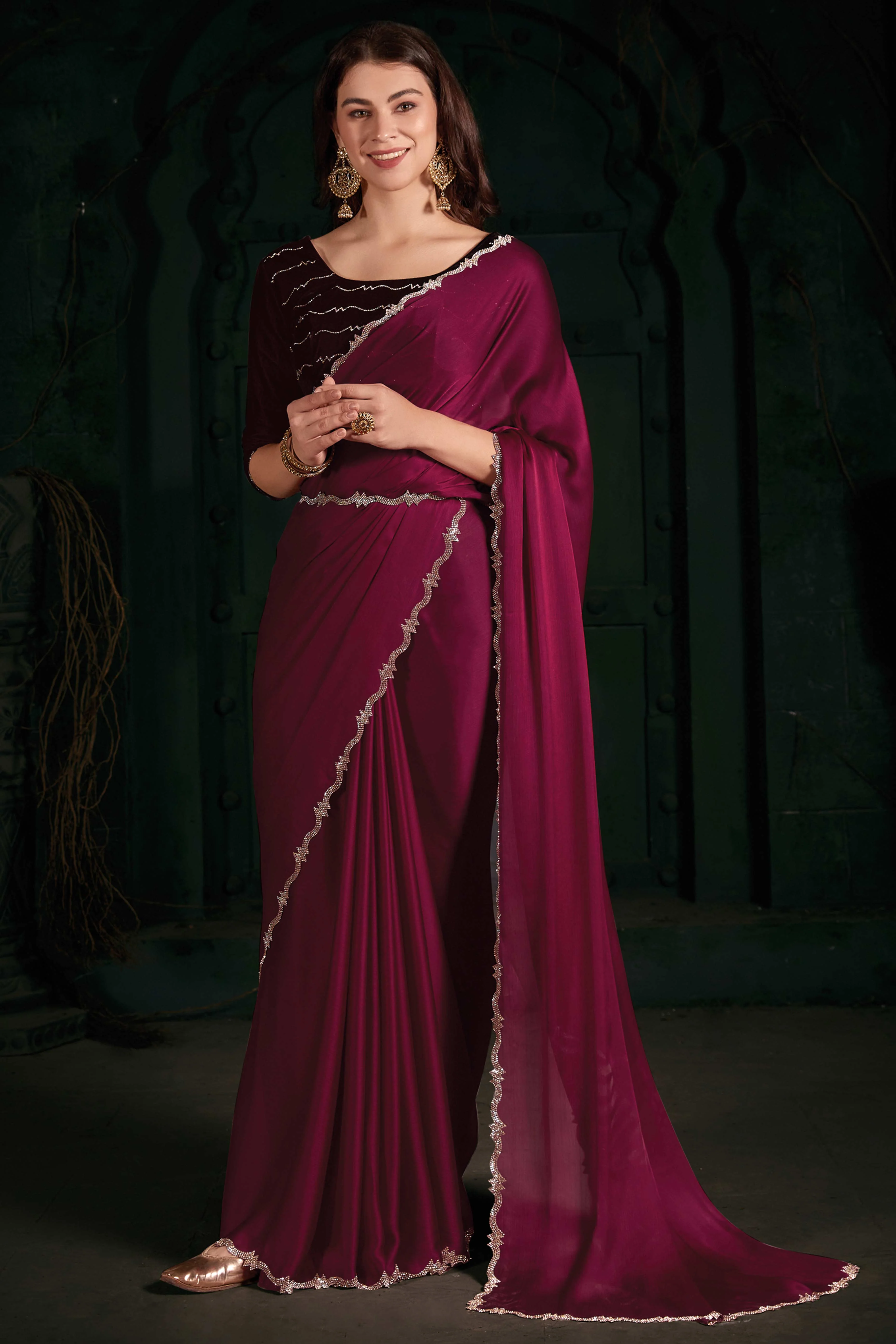 Maroon Solid With Zarkan Cutwork Border Chiffon Saree With Belt