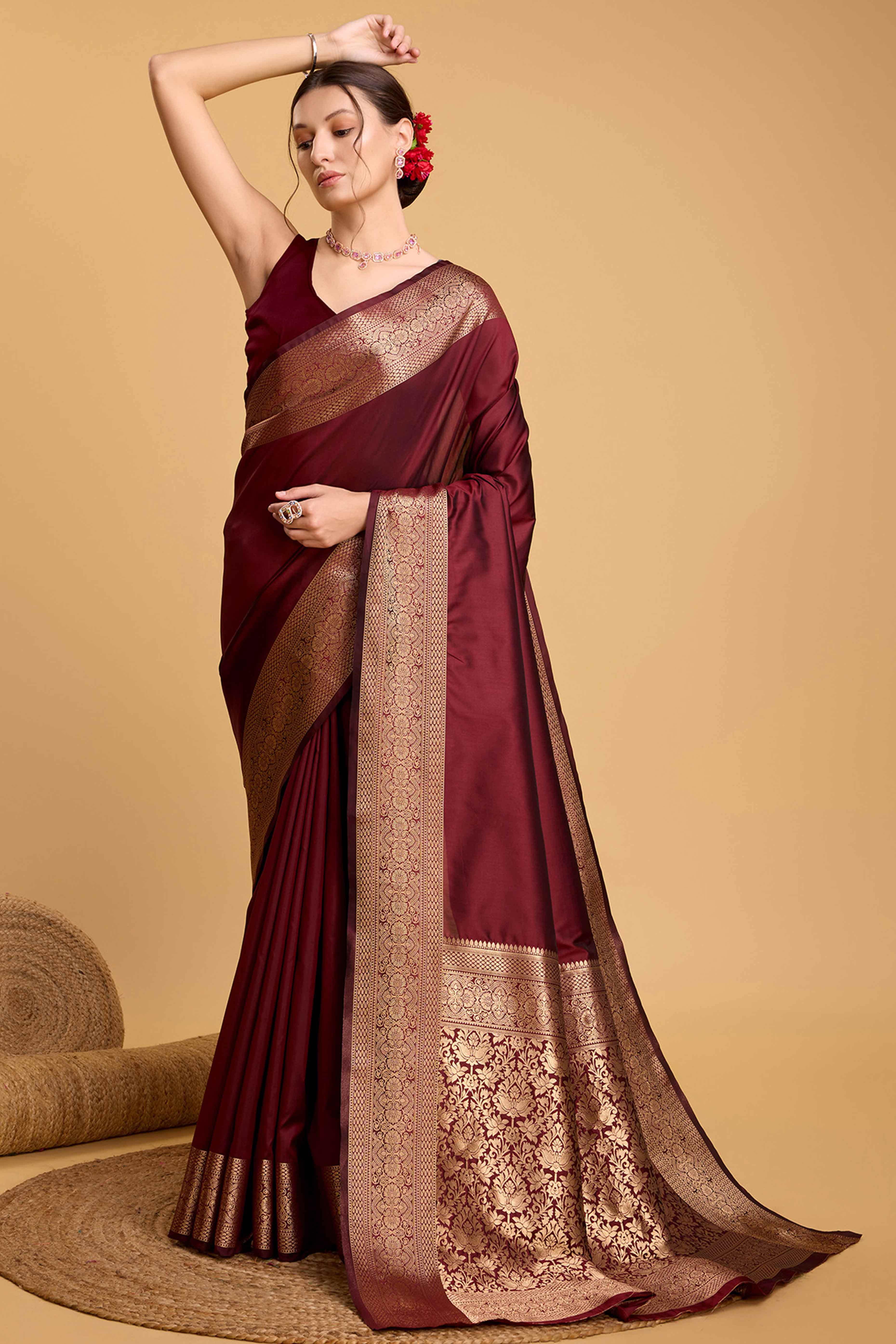 Maroon Zari Weaving Banarasi Silk Saree - Image 3