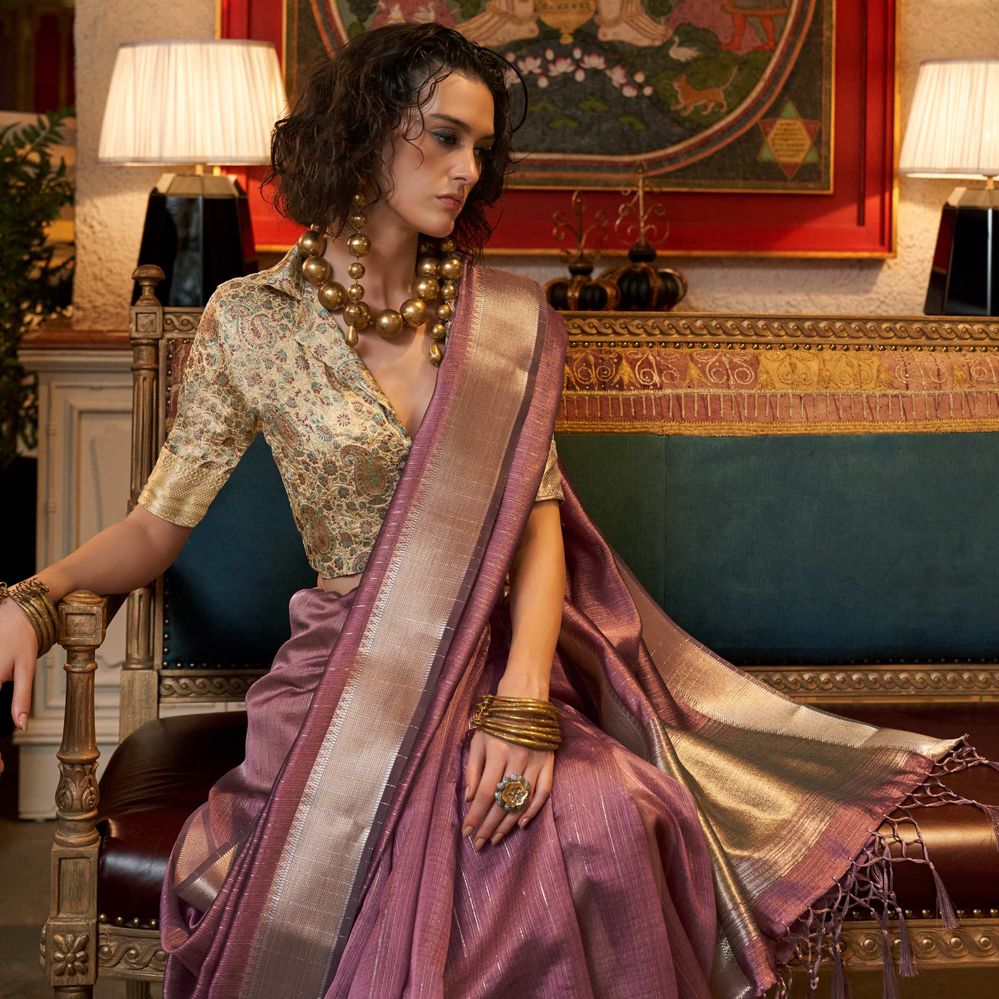 Mauve Handloom Woven Chiffon Saree - Image 4