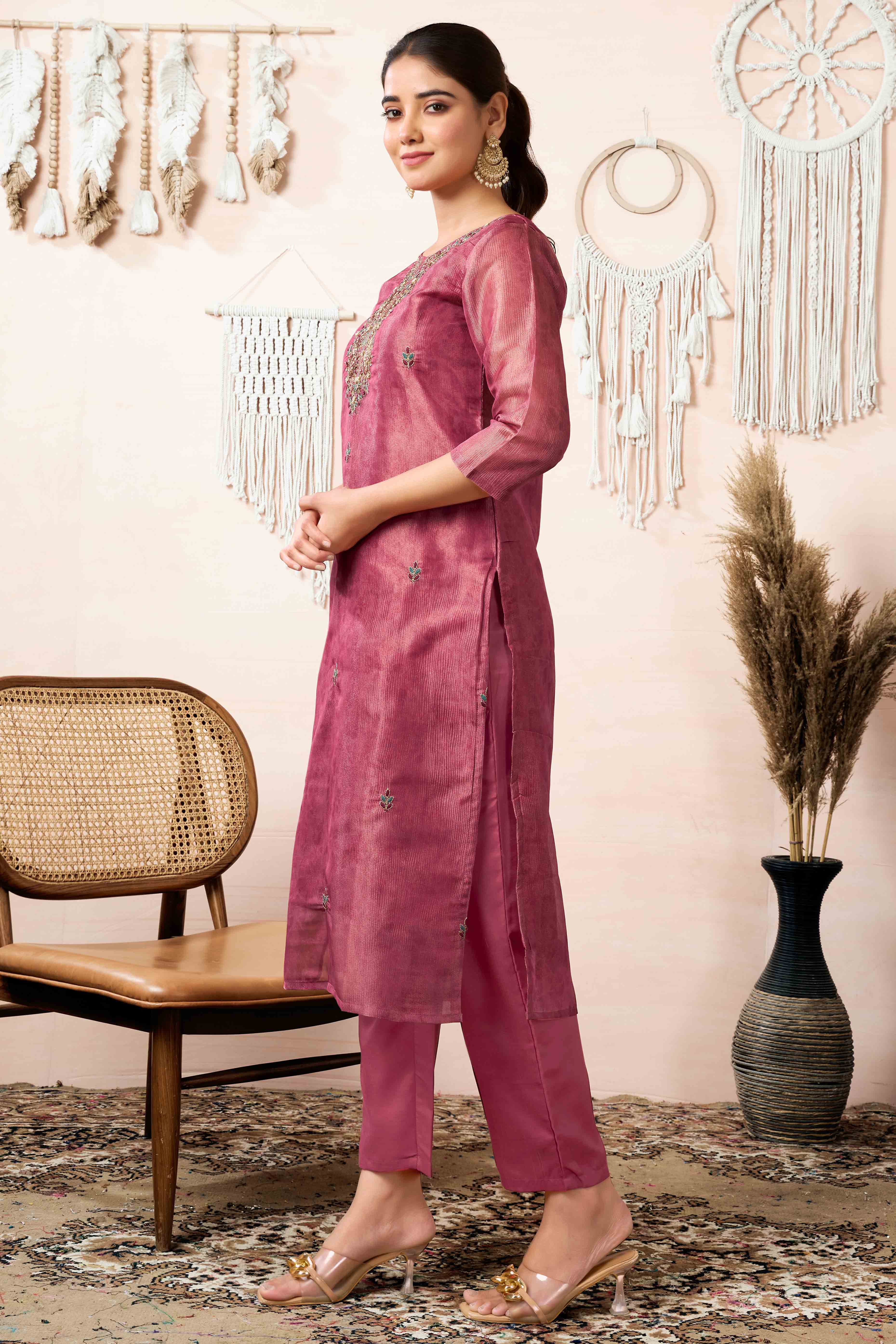 Mauve Sequins Embroidered Shimmer Straight Salwar Suit - Image 4