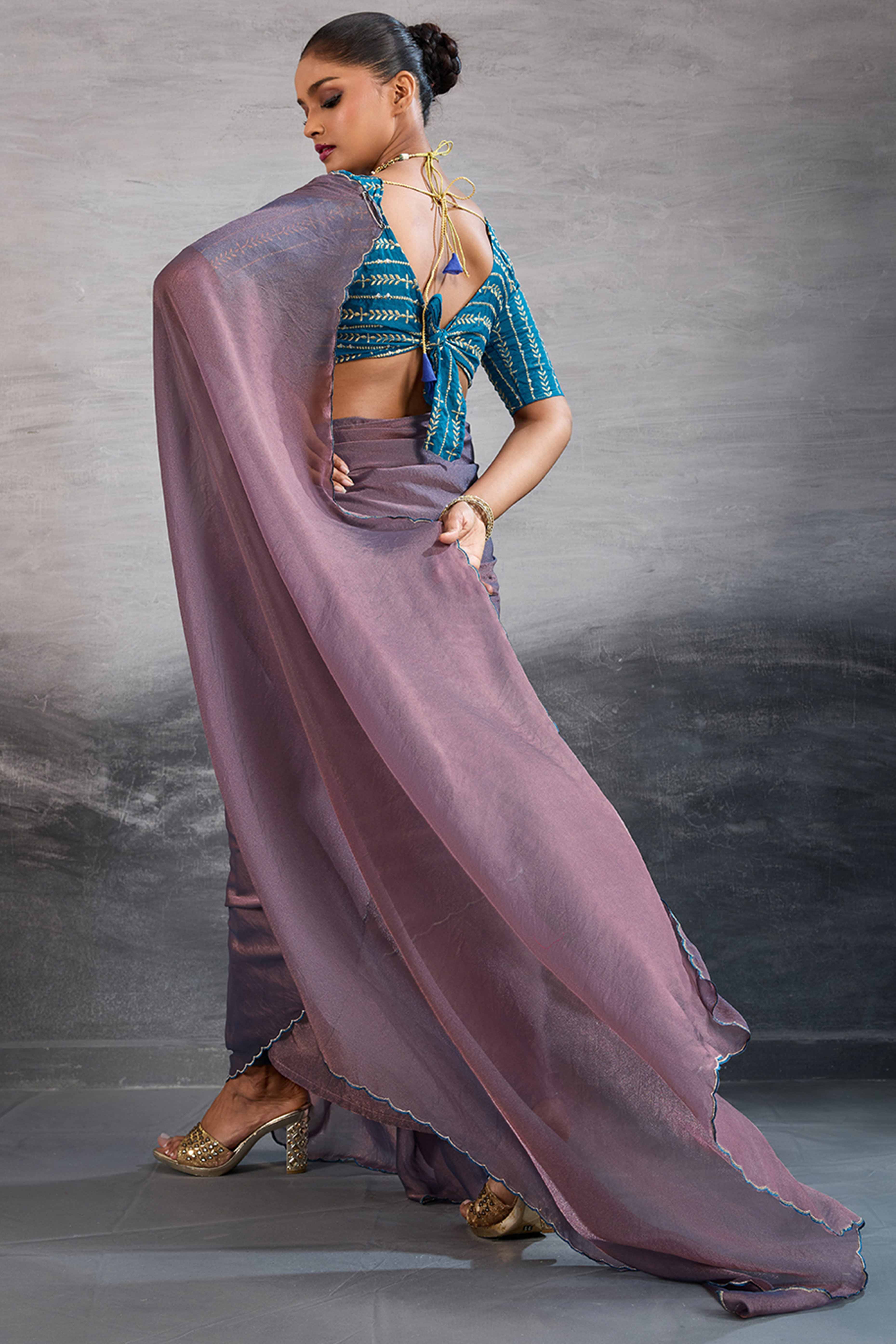 Mauve Solid Organza Jimmy Choo Saree Accentuated With Elegant Cutwork Border Detailing - Image 5