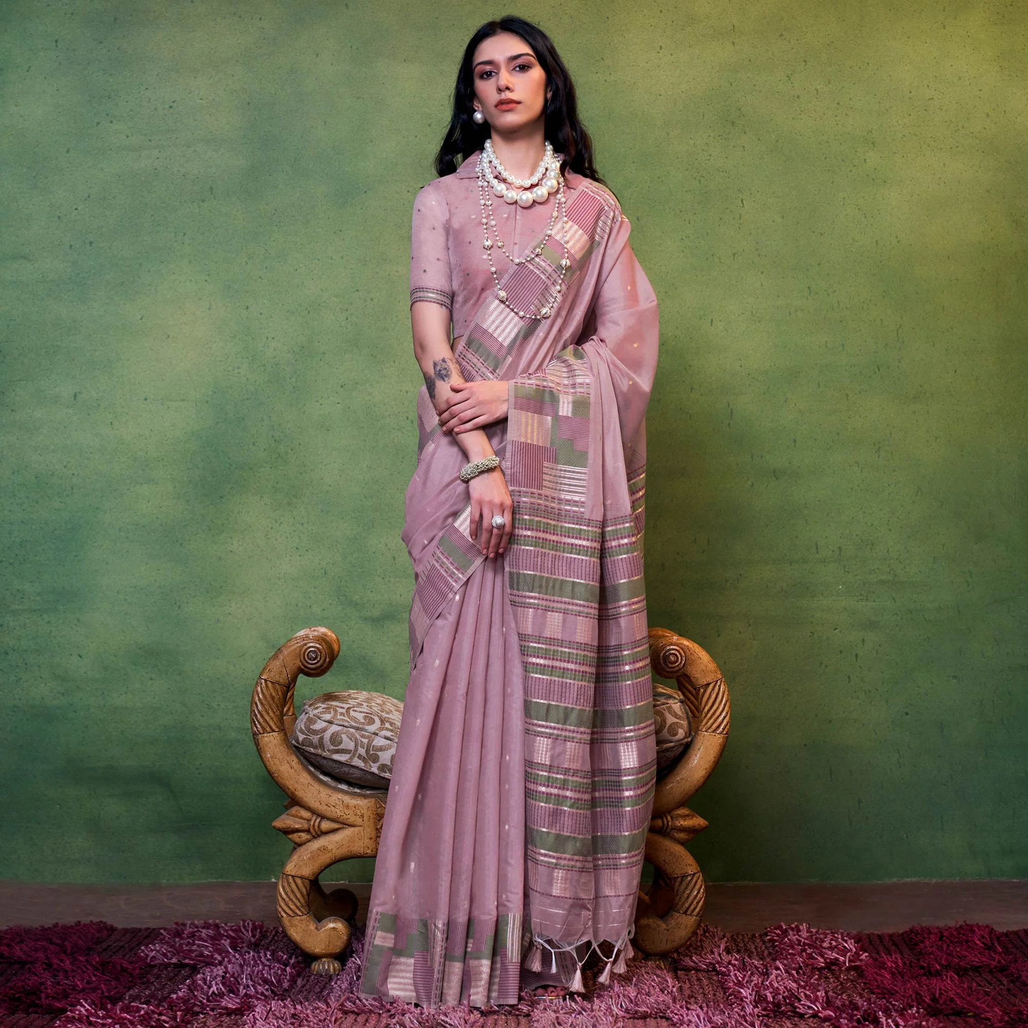 Mauve Woven Cotton Silk Saree With Tassels - Image 3