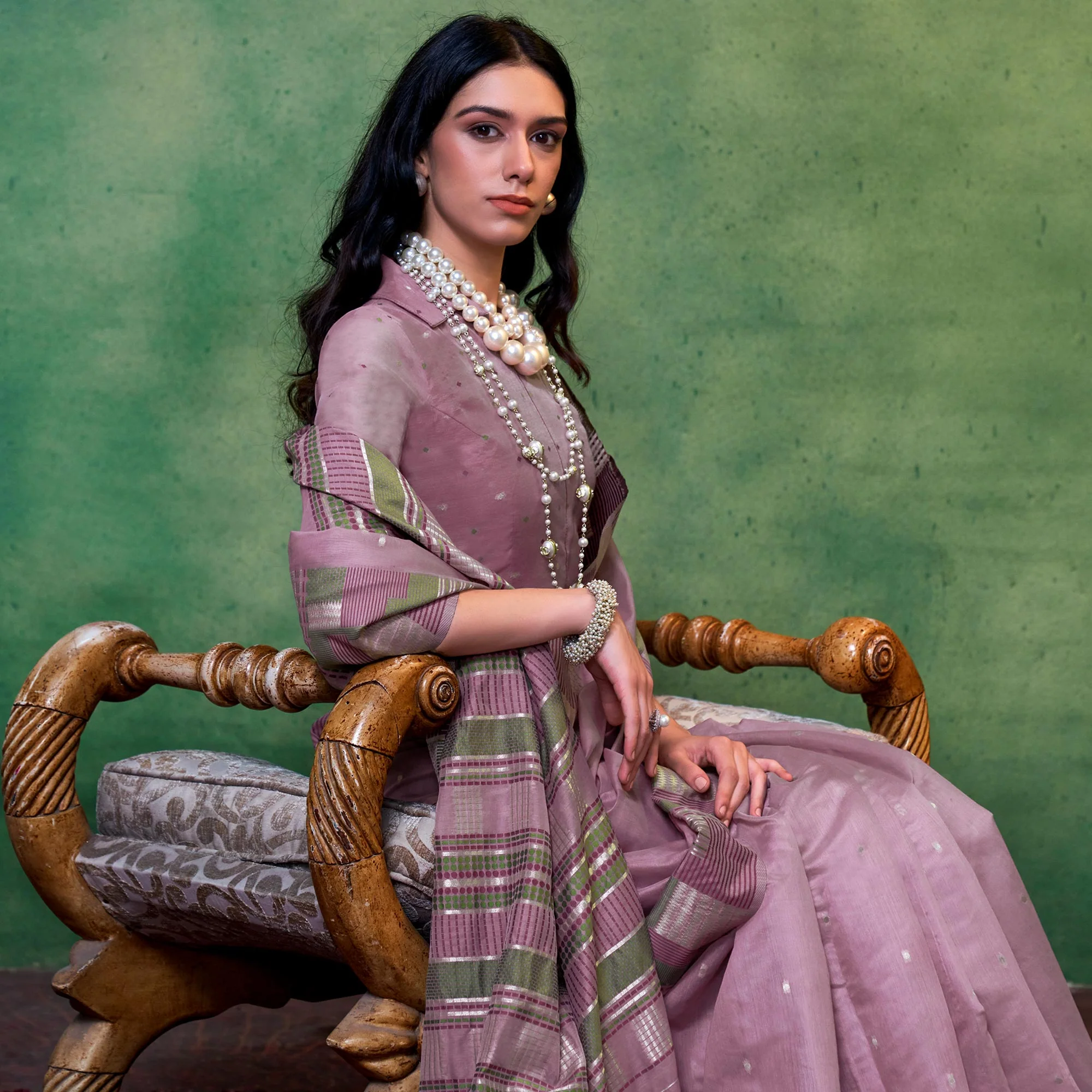 Mauve Woven Cotton Silk Saree With Tassels - Image 4