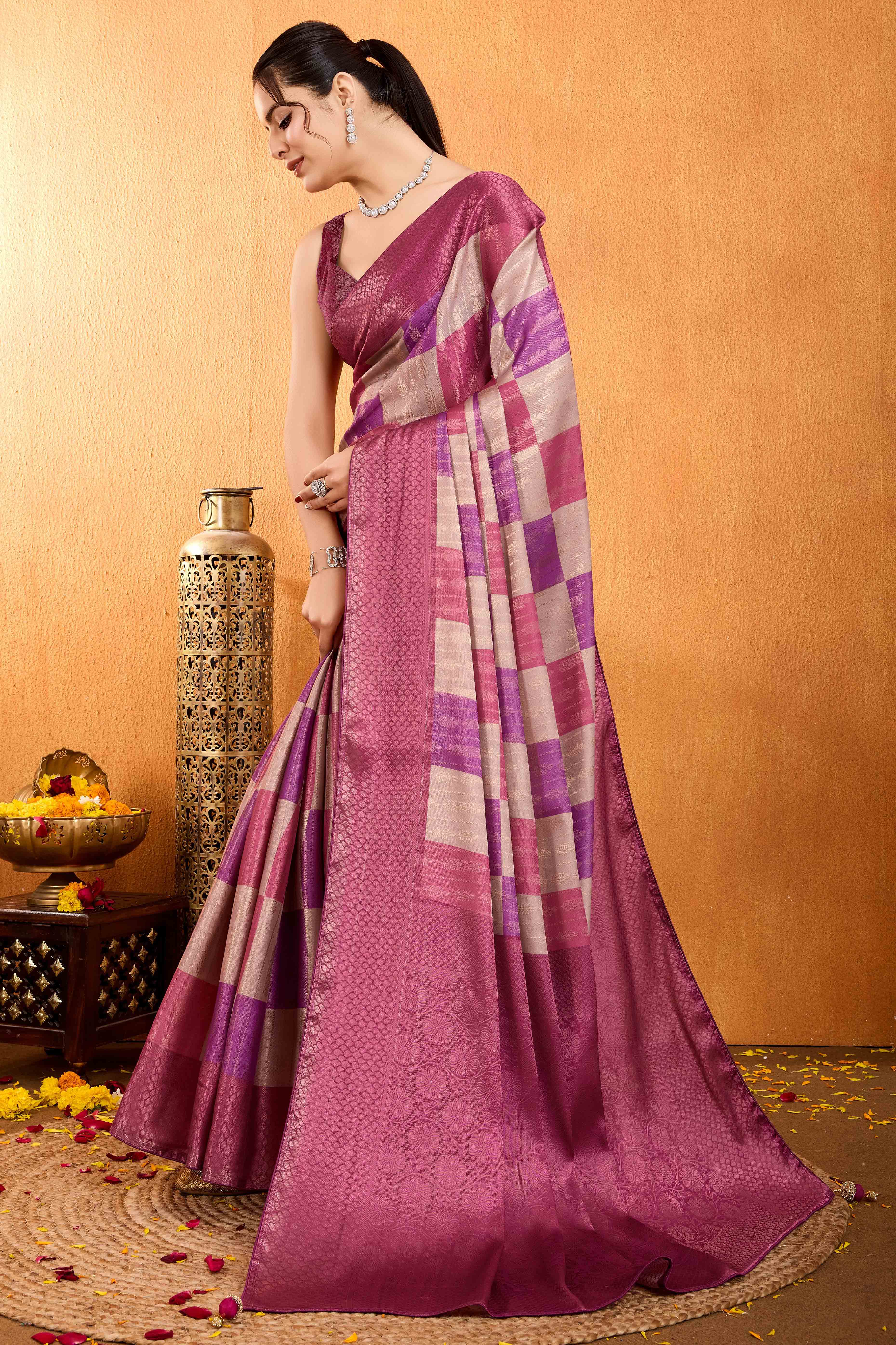 Mauve Zari Weaving Mysore Brocade Silk Saree - Image 3