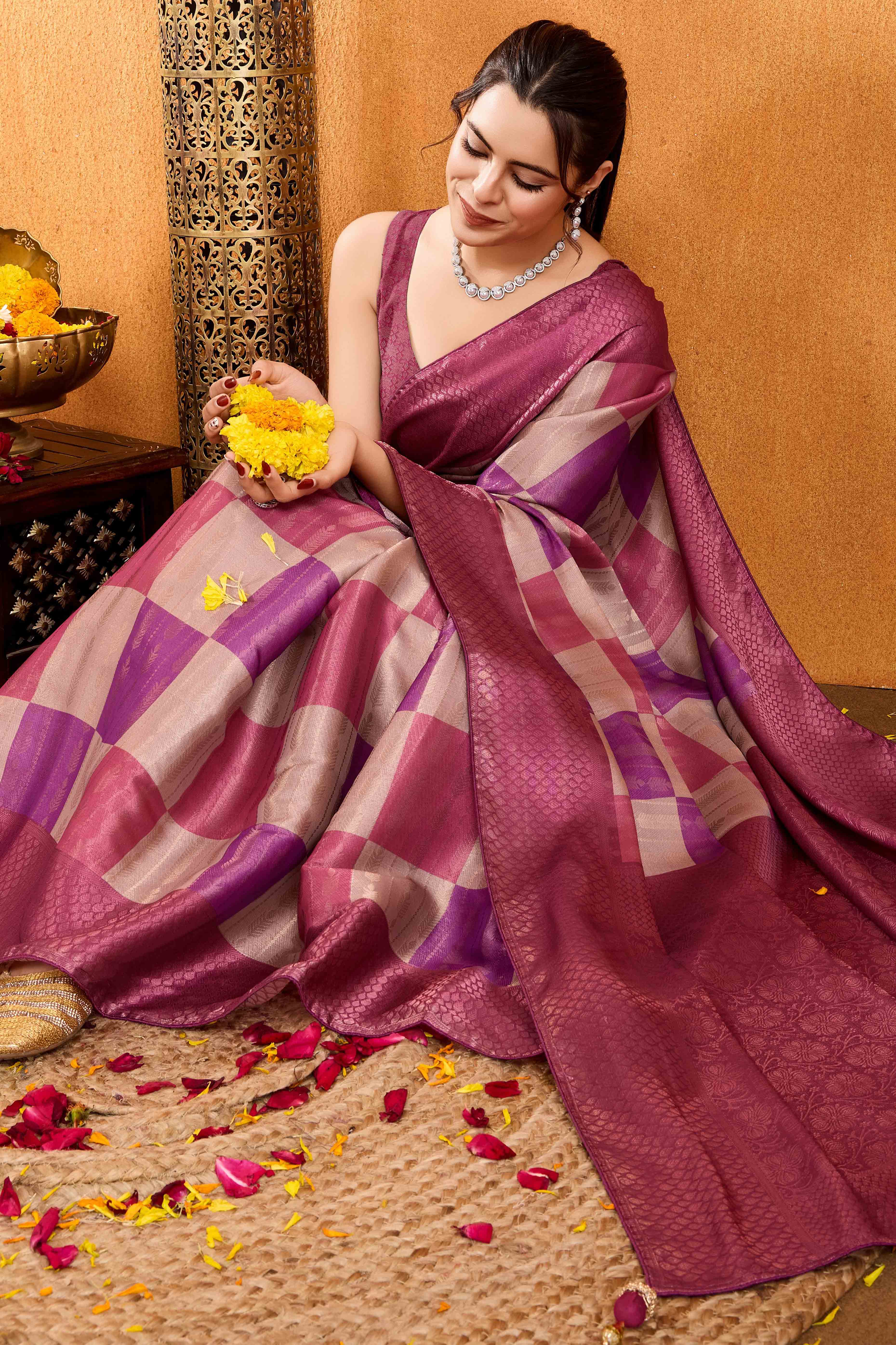 Mauve Zari Weaving Mysore Brocade Silk Saree - Image 4