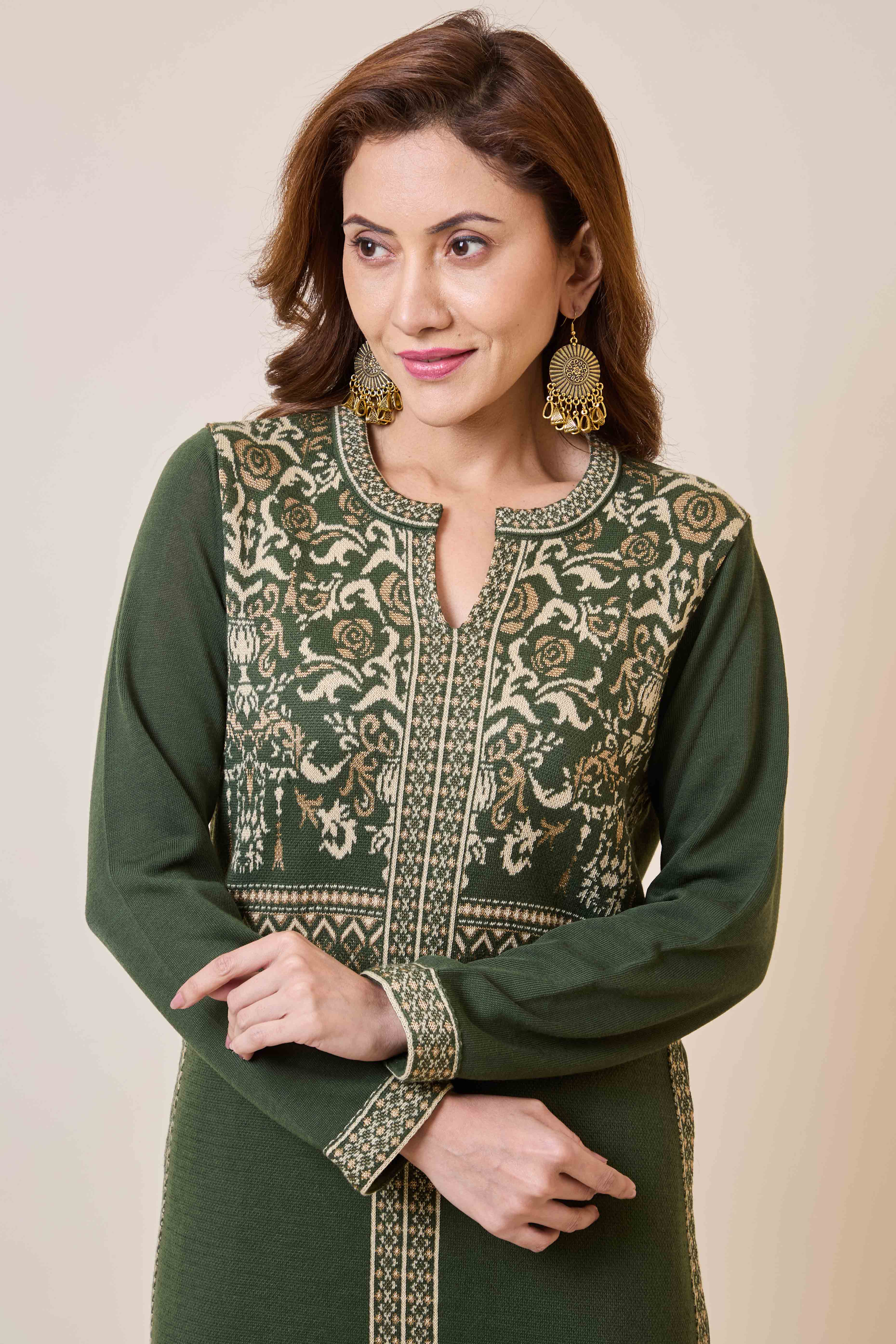 Mehandi Green Floral Woolen Salwar Suit - Image 2