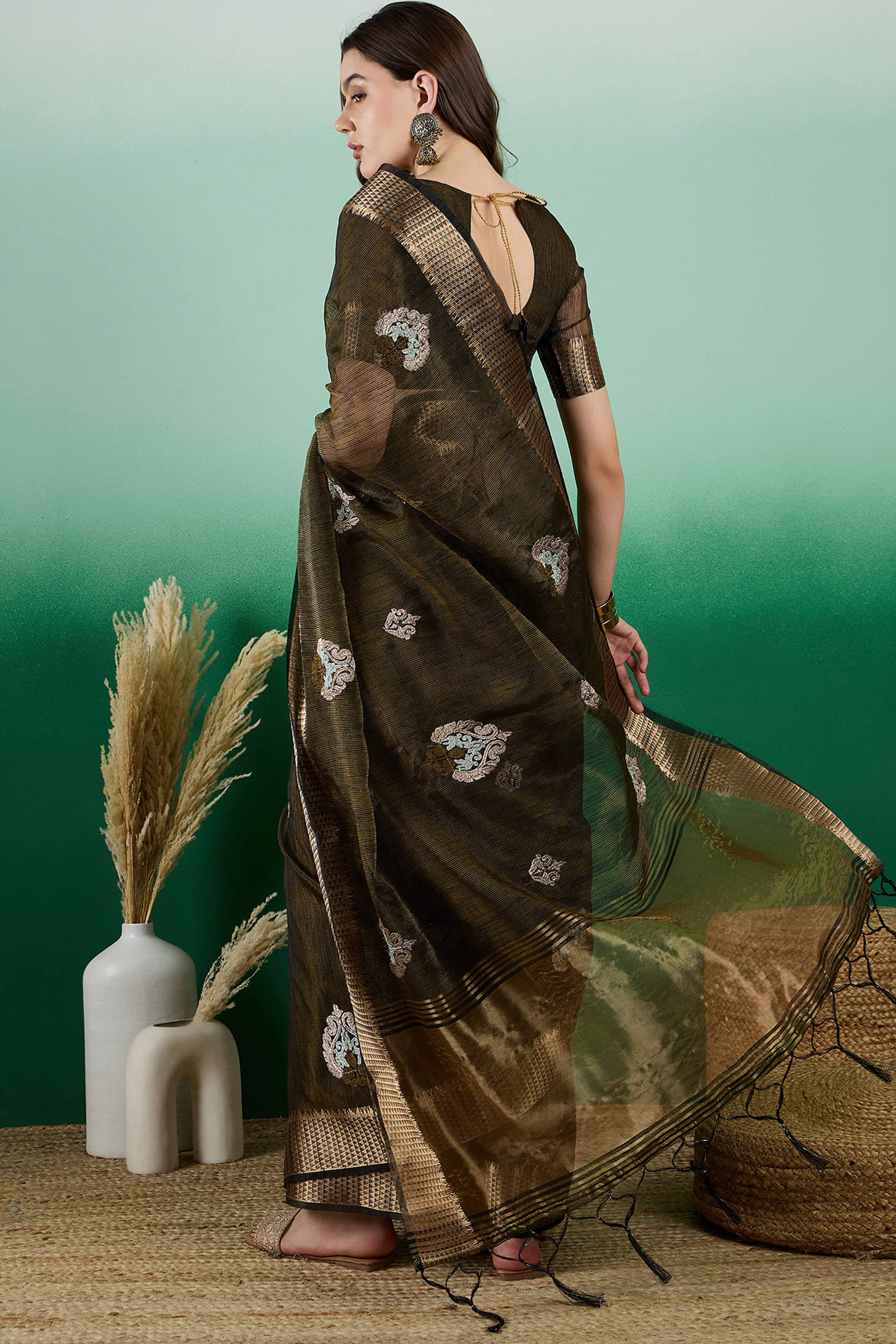 Mehendi Green Khadi Organza Saree Adorned With Elegant Embroidery & Tassel Pallu - Image 5