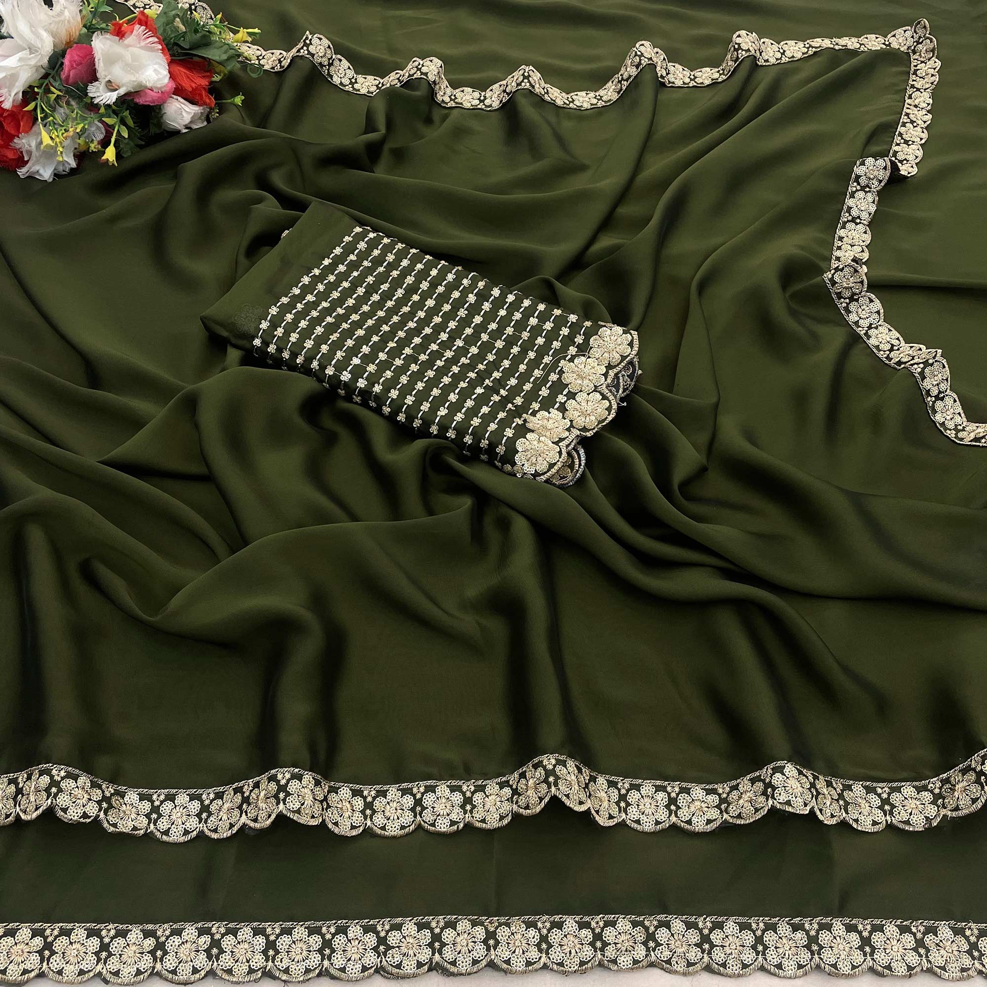 Mehendi Green Solid Rangoli Art Silk Saree With Sequins Embroidered Border - Image 4